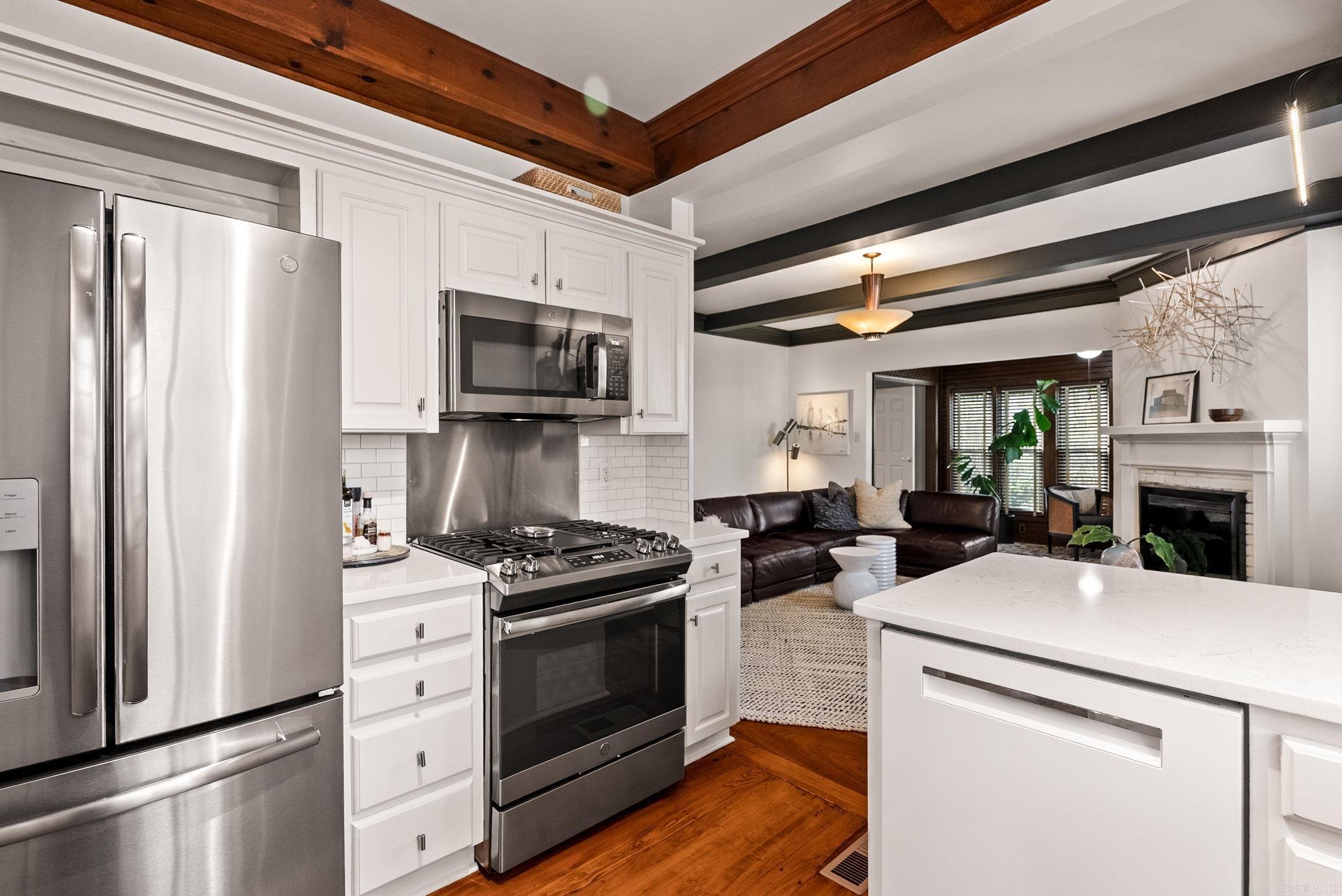 THIRTY FIVE FIFTEEN HILL HPR - Residential