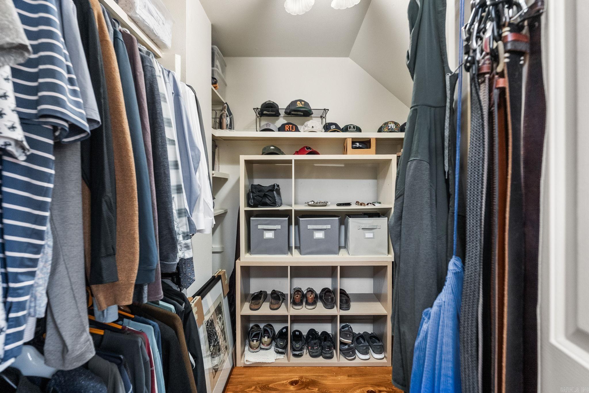 THIRTY FIVE FIFTEEN HILL HPR - Residential