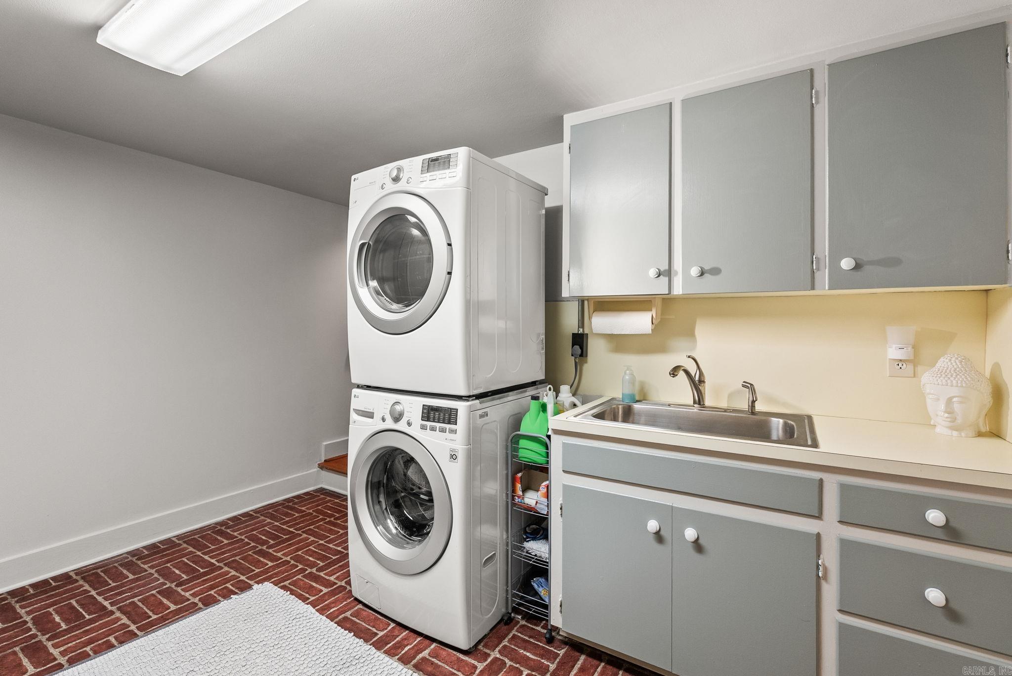 THIRTY FIVE FIFTEEN HILL HPR - Residential