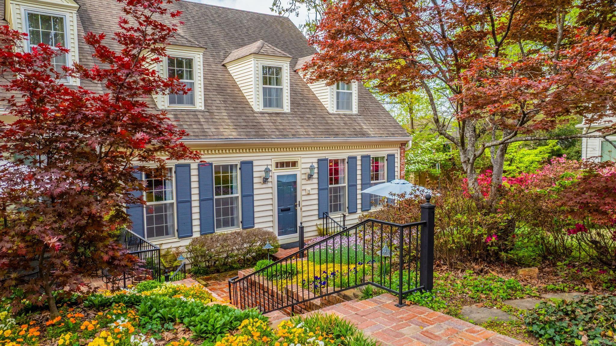 THIRTY FIVE FIFTEEN HILL HPR - Residential