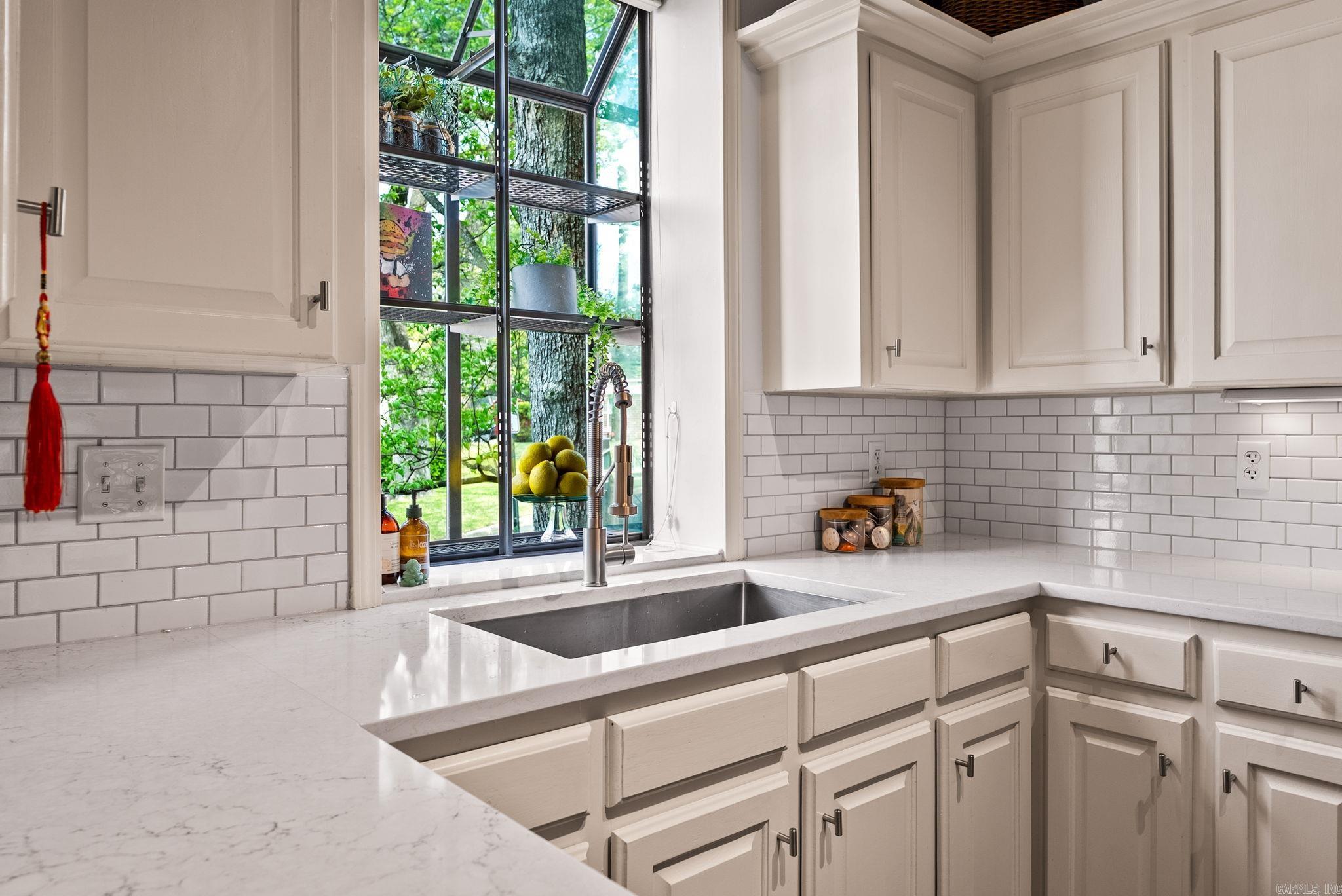 THIRTY FIVE FIFTEEN HILL HPR - Residential