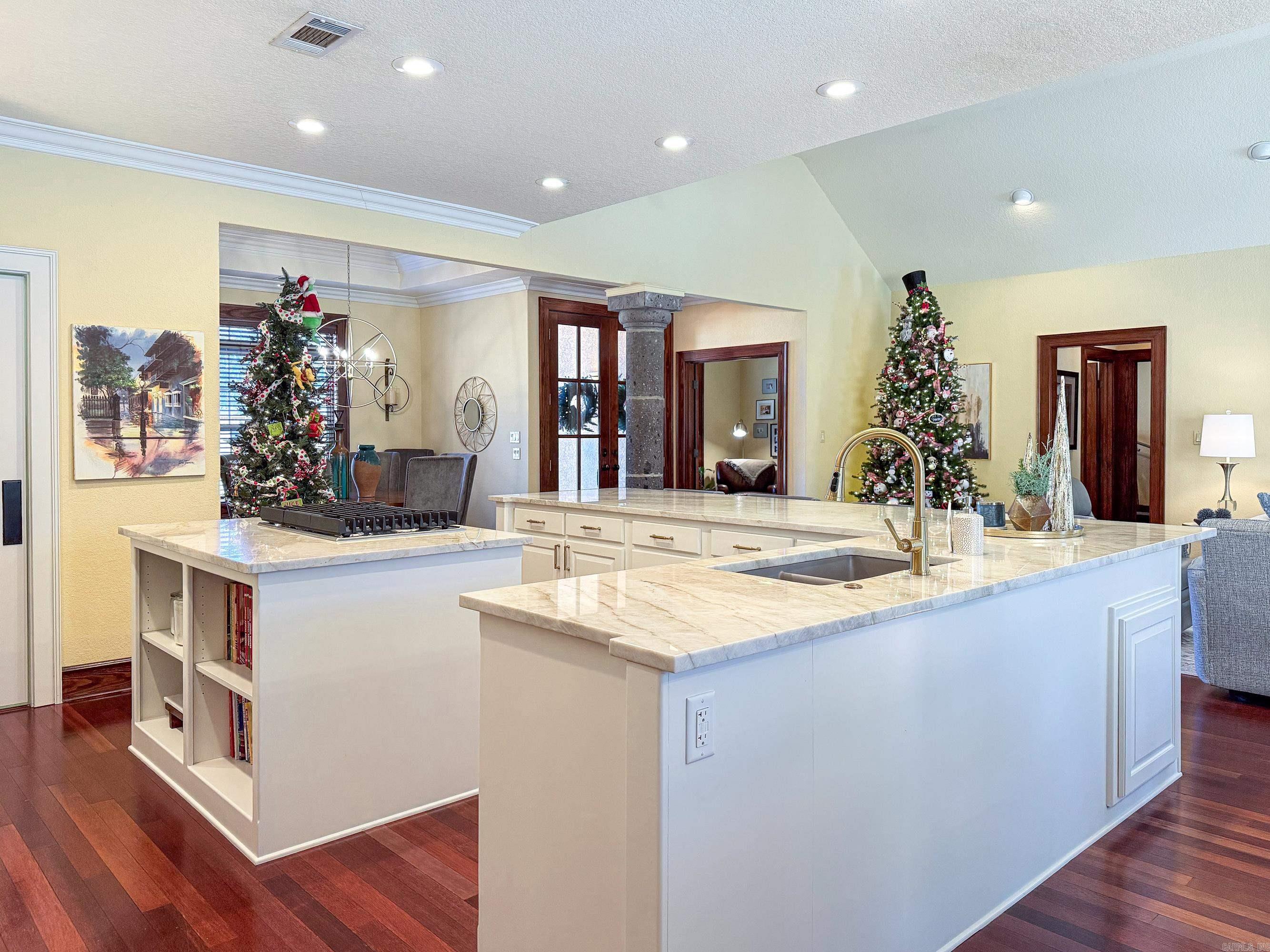 QUAIL RIDGE ESTATES - Residential