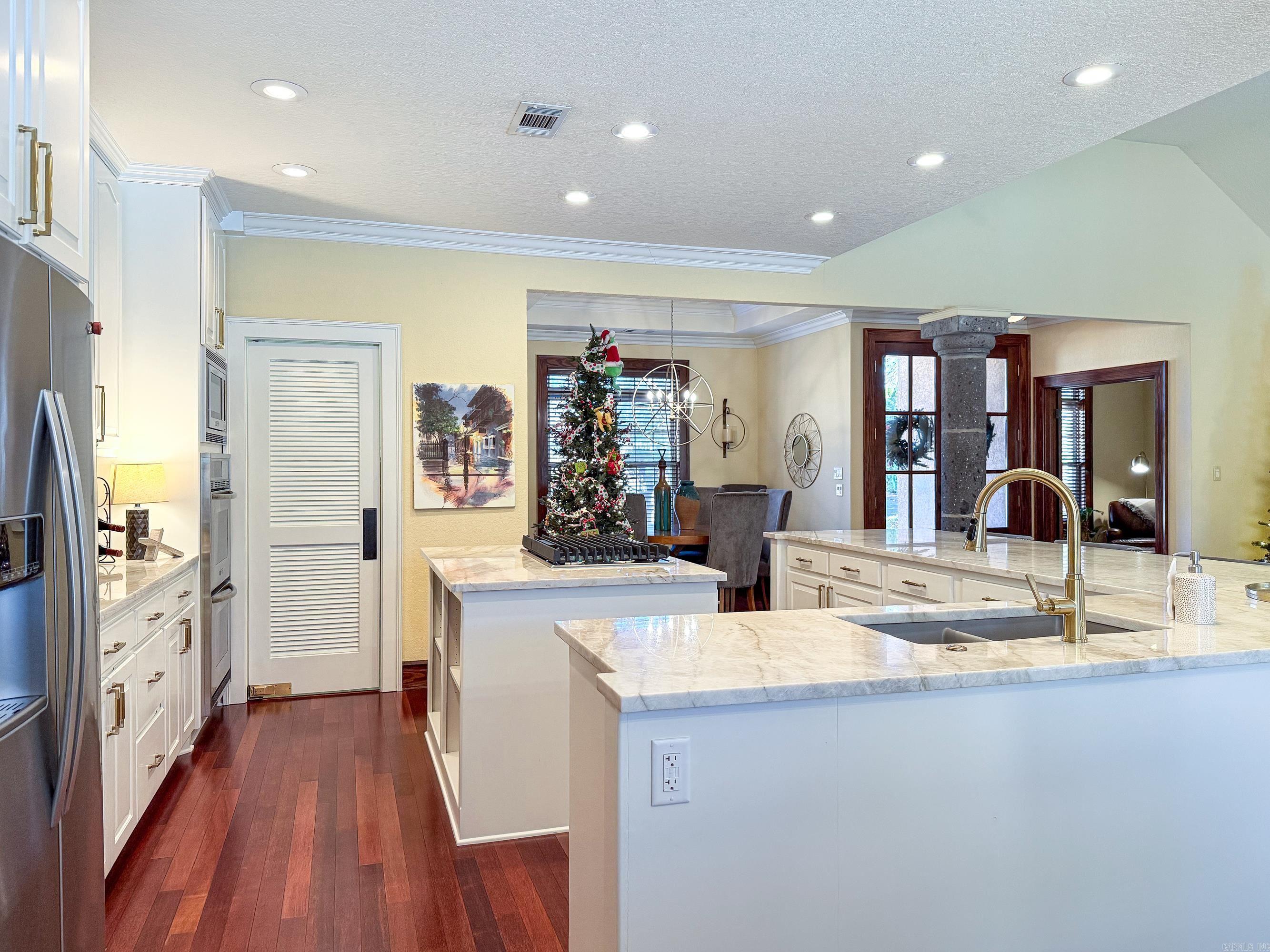 QUAIL RIDGE ESTATES - Residential