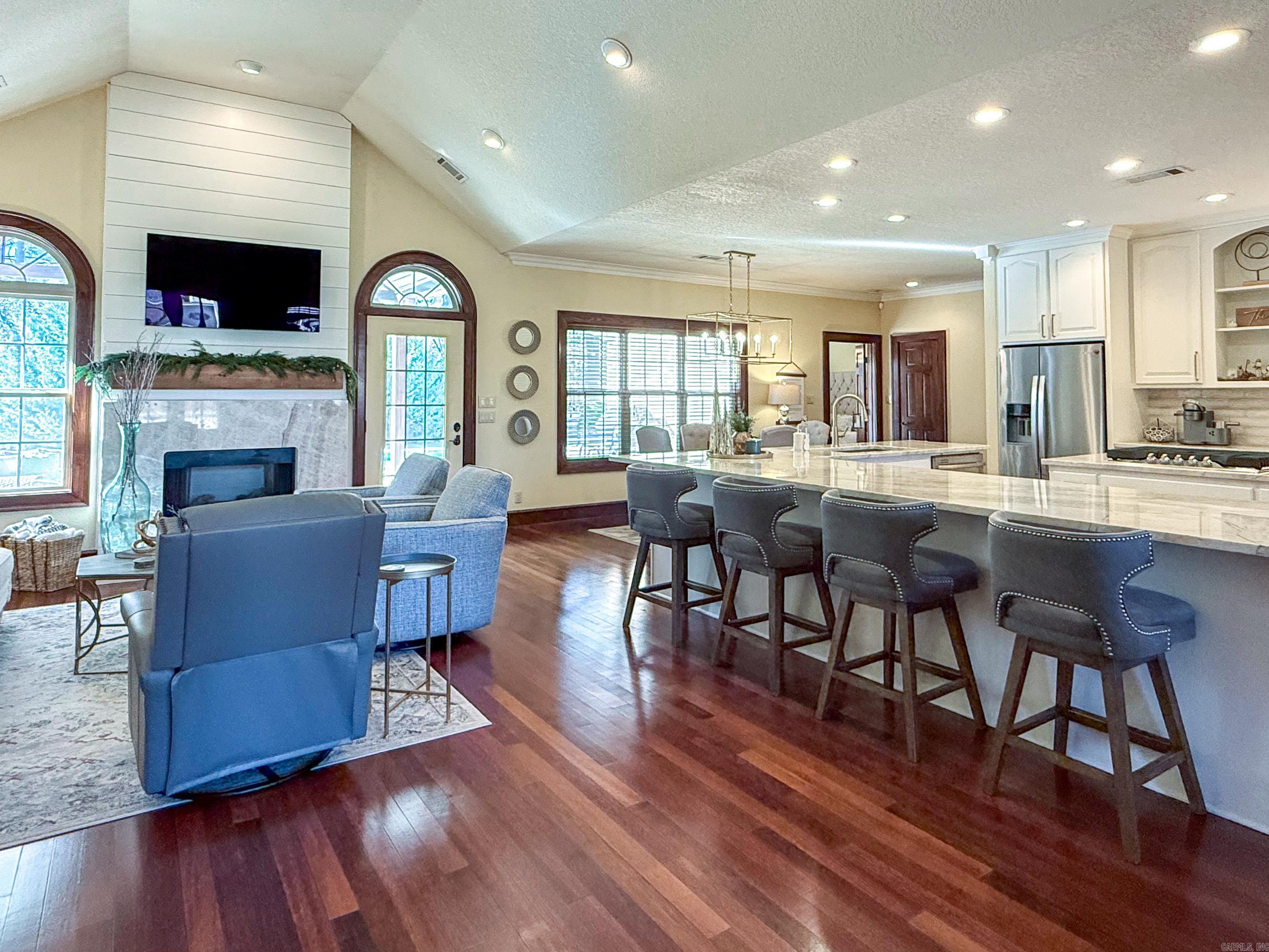 QUAIL RIDGE ESTATES - Residential