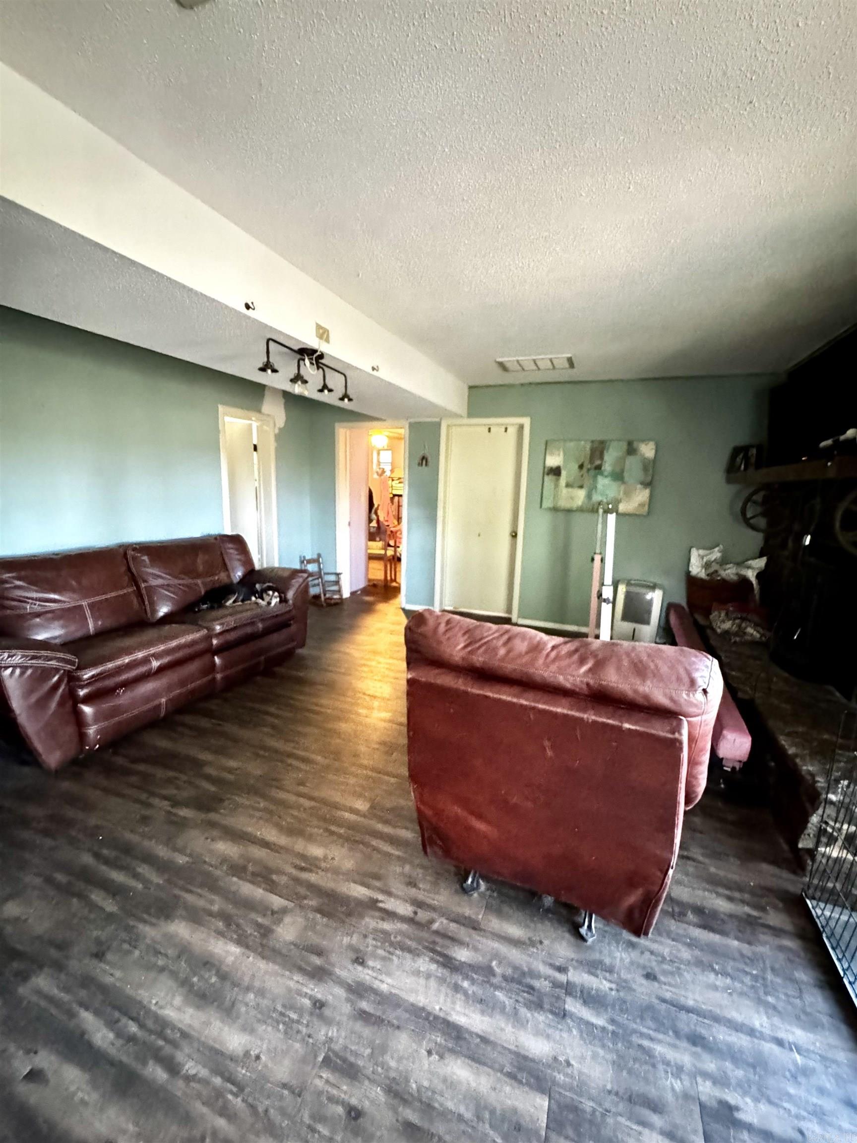 CEDAR CREST ACRES - Residential