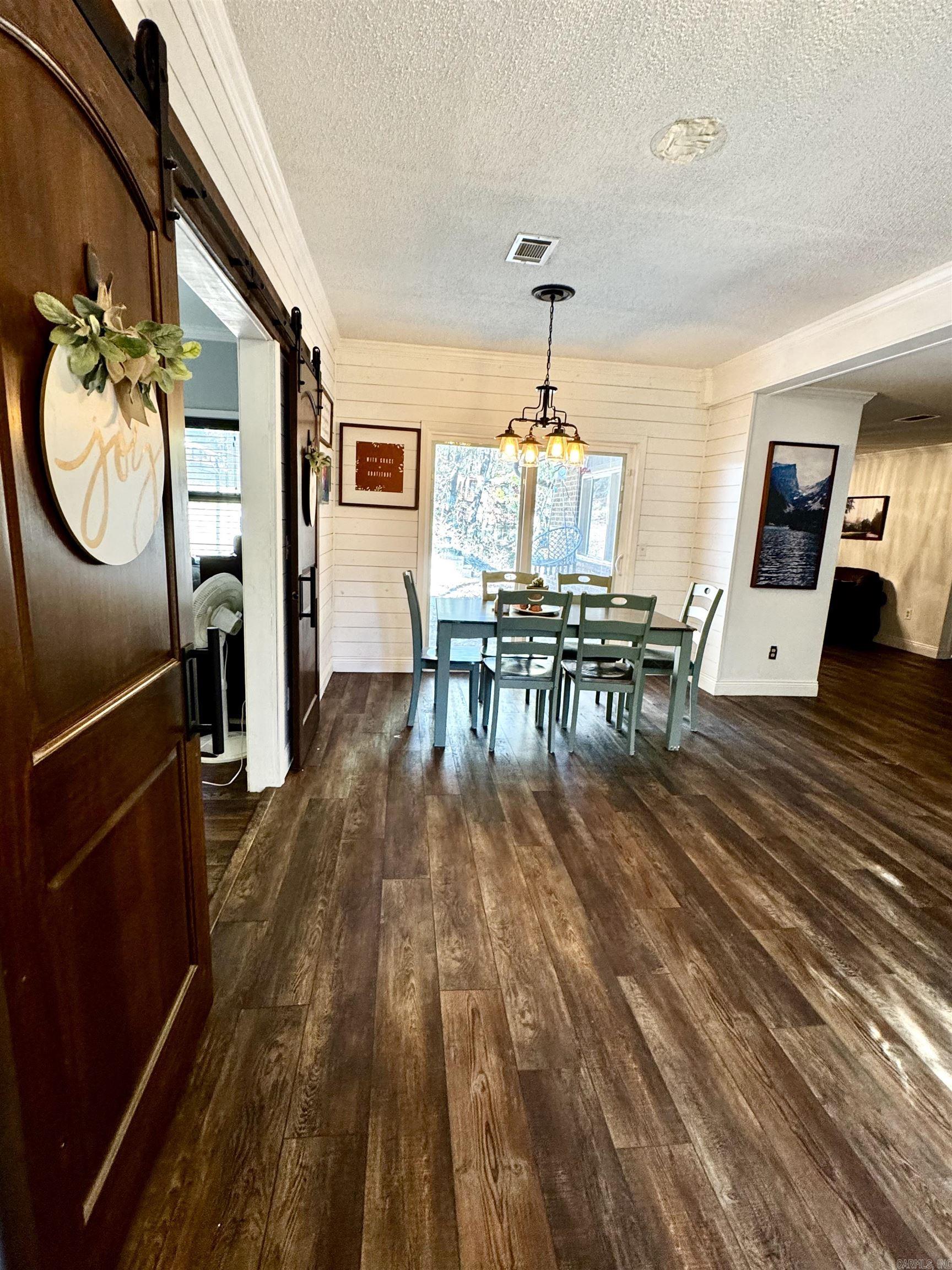 CEDAR CREST ACRES - Residential