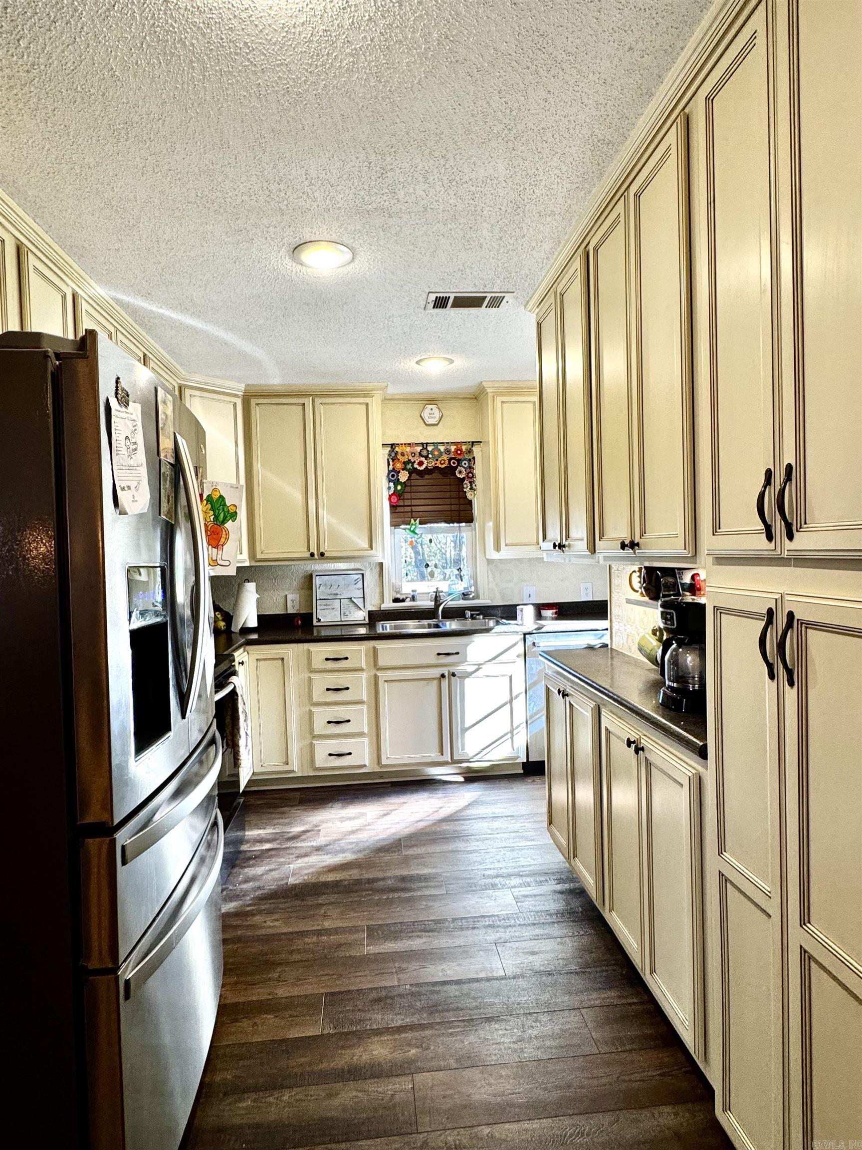 CEDAR CREST ACRES - Residential