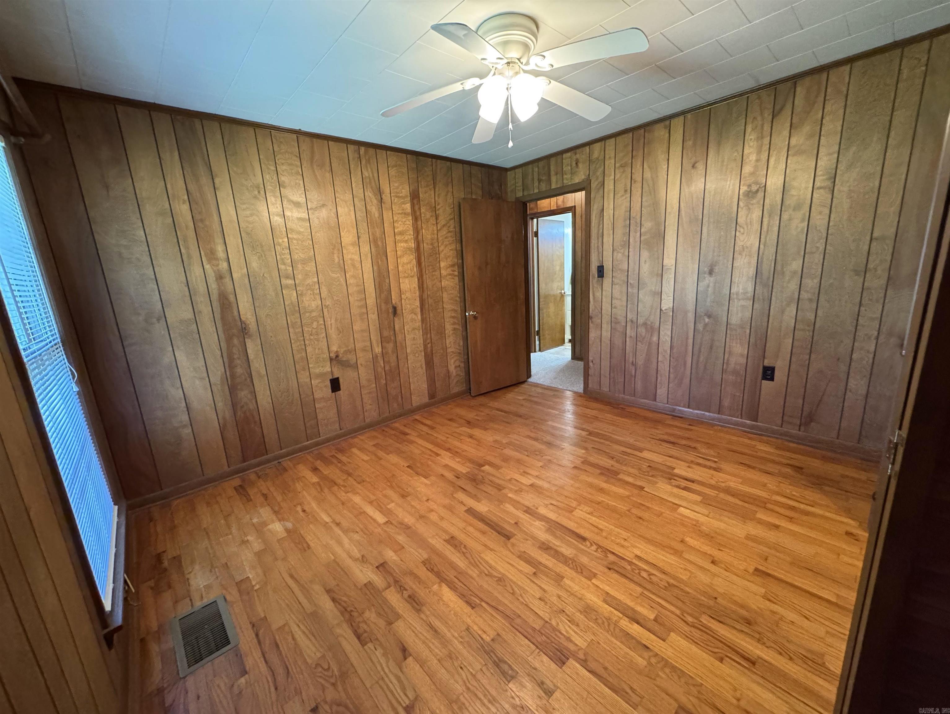 BALLARD HEIGHTS - Residential