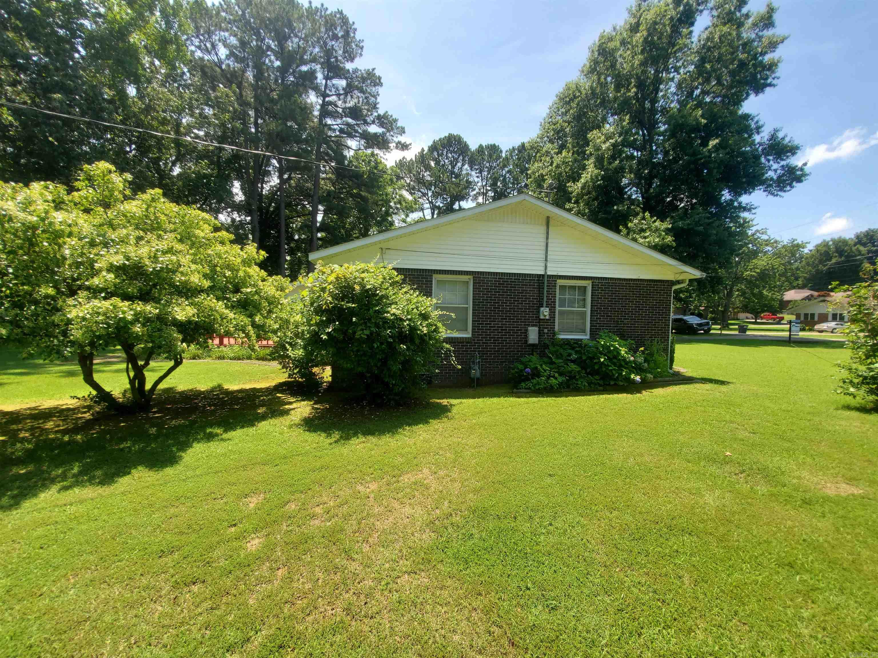 BALLARD HEIGHTS - Residential
