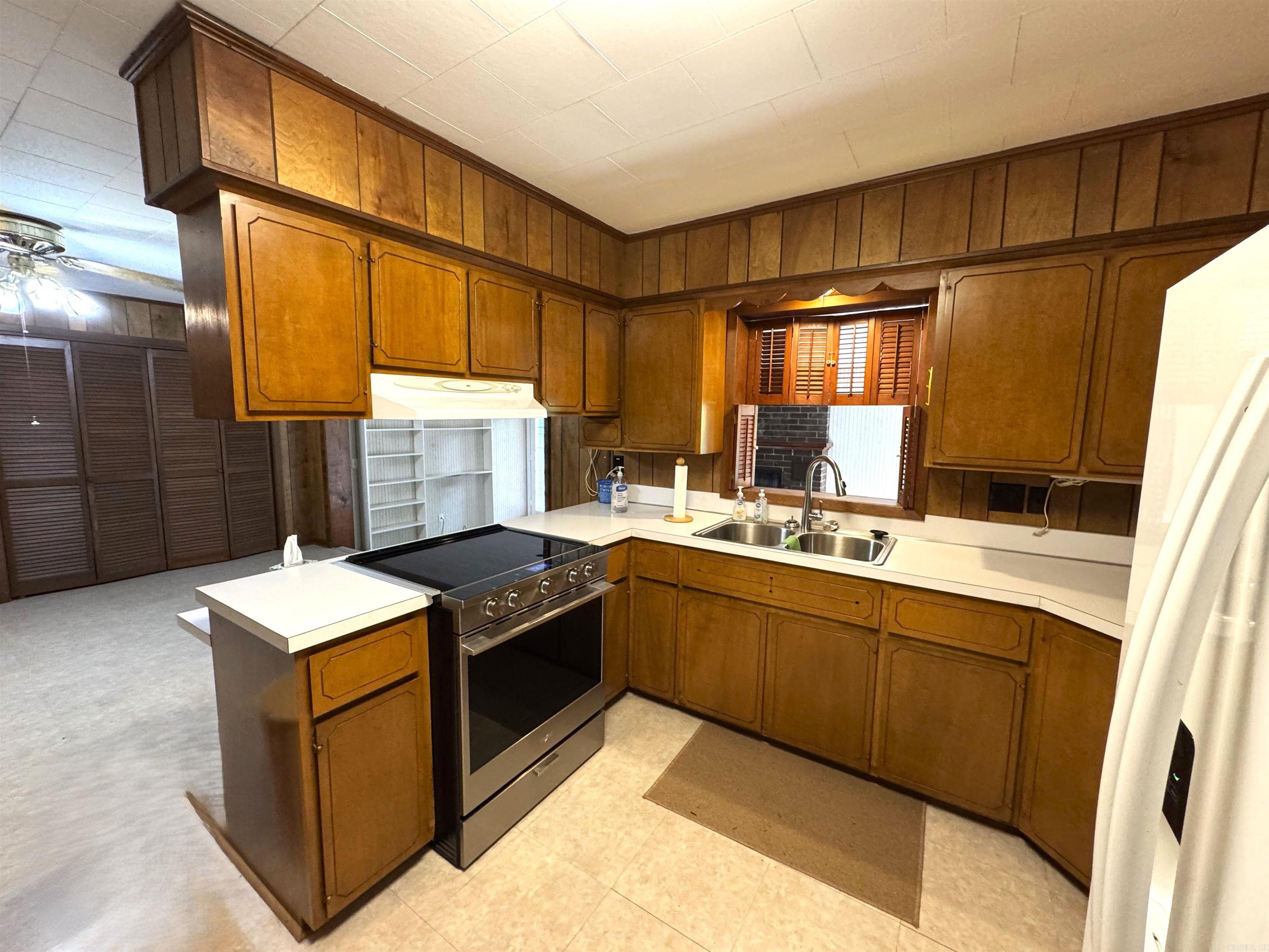 BALLARD HEIGHTS - Residential
