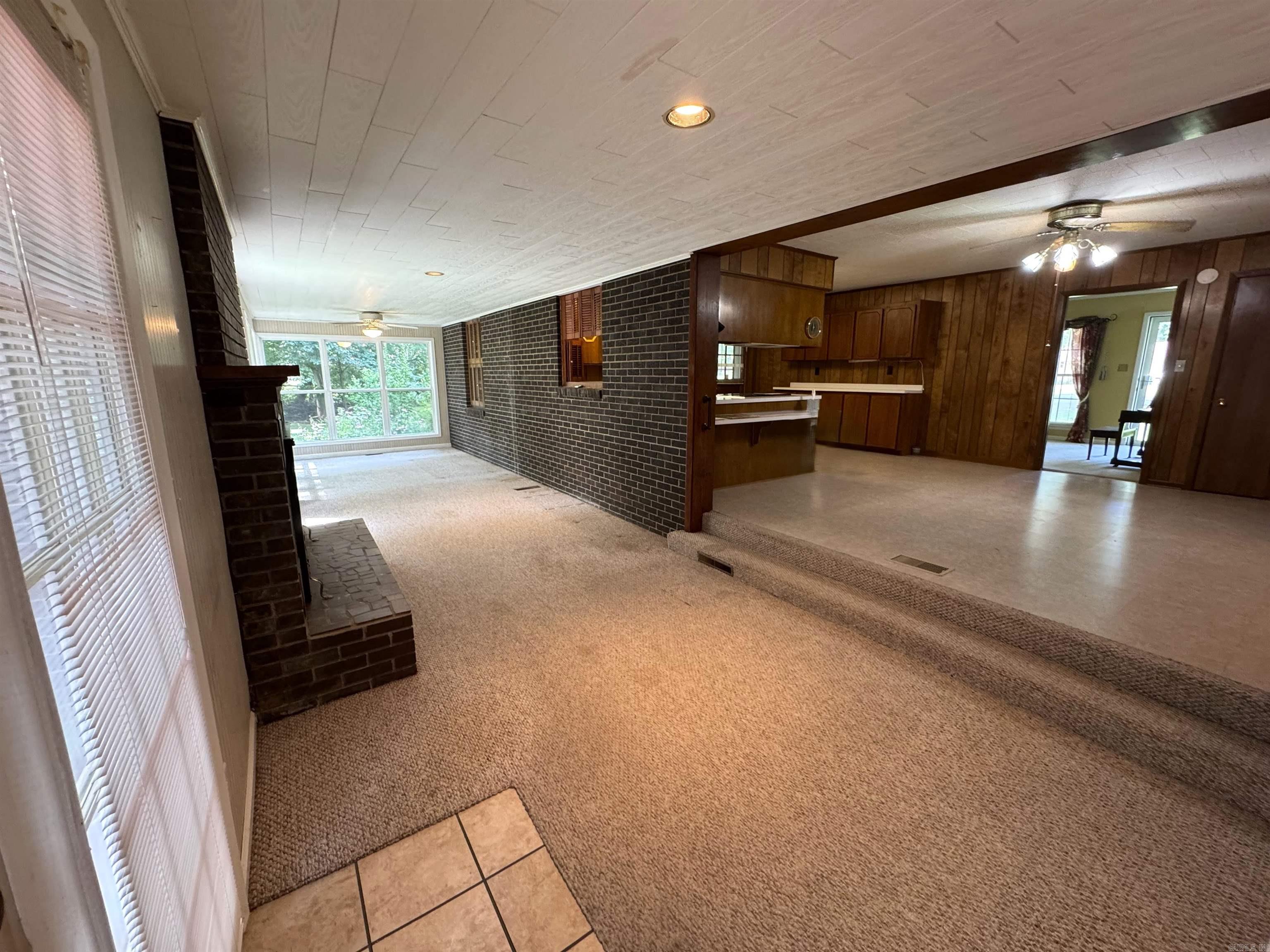BALLARD HEIGHTS - Residential