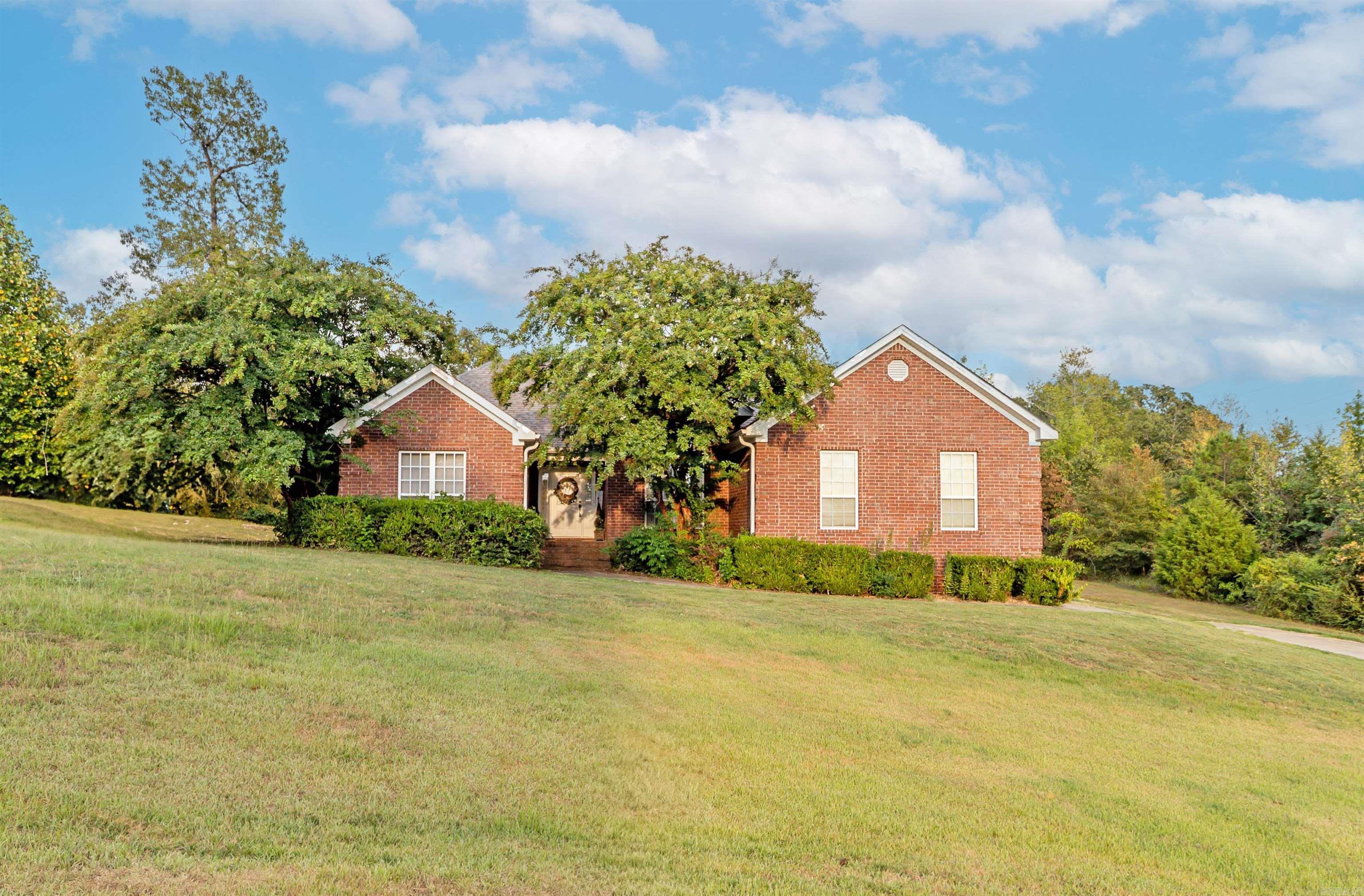 SALEM HEIGHTS - Residential