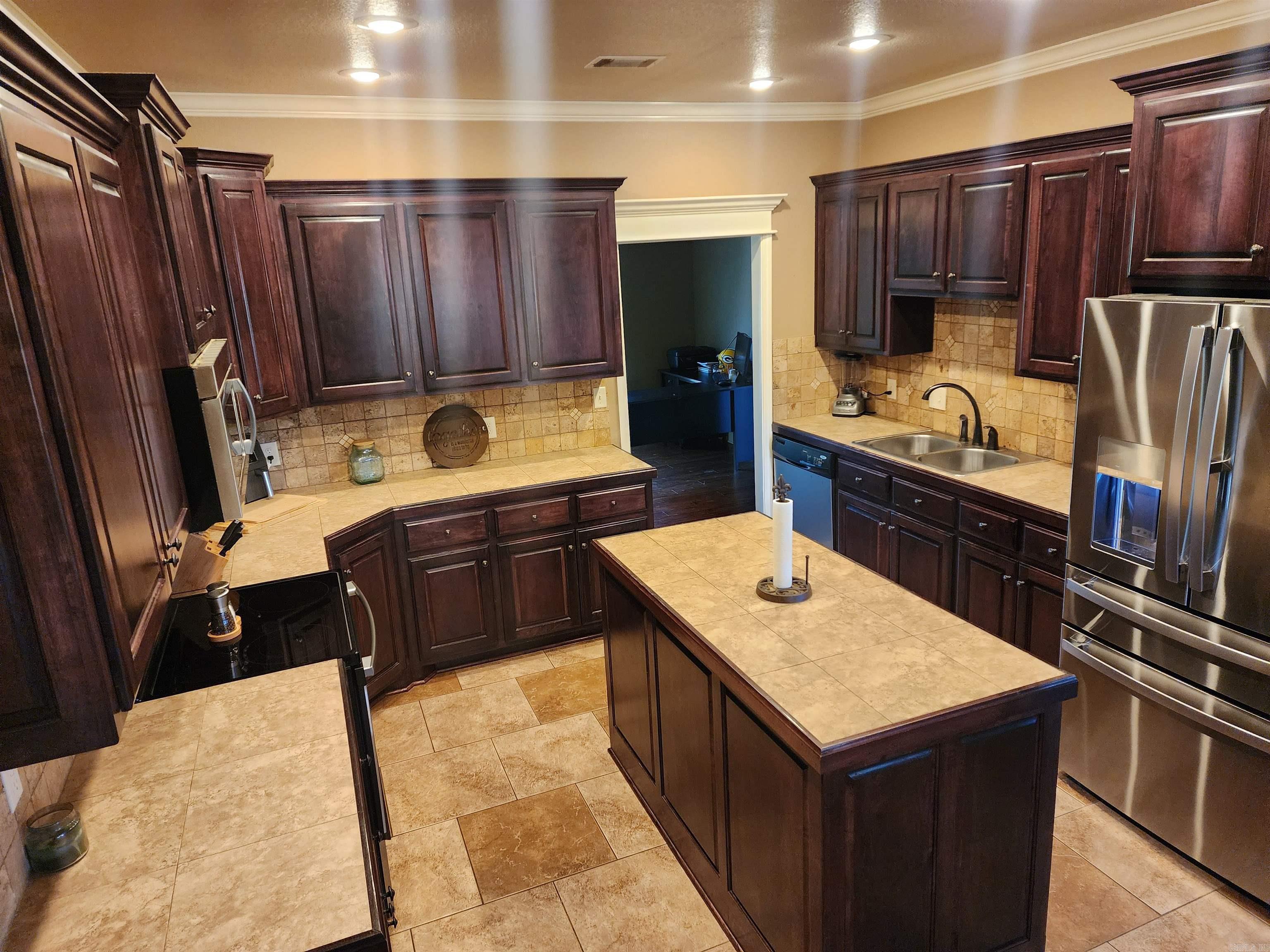 PORTER FIELD ESTATES - Residential