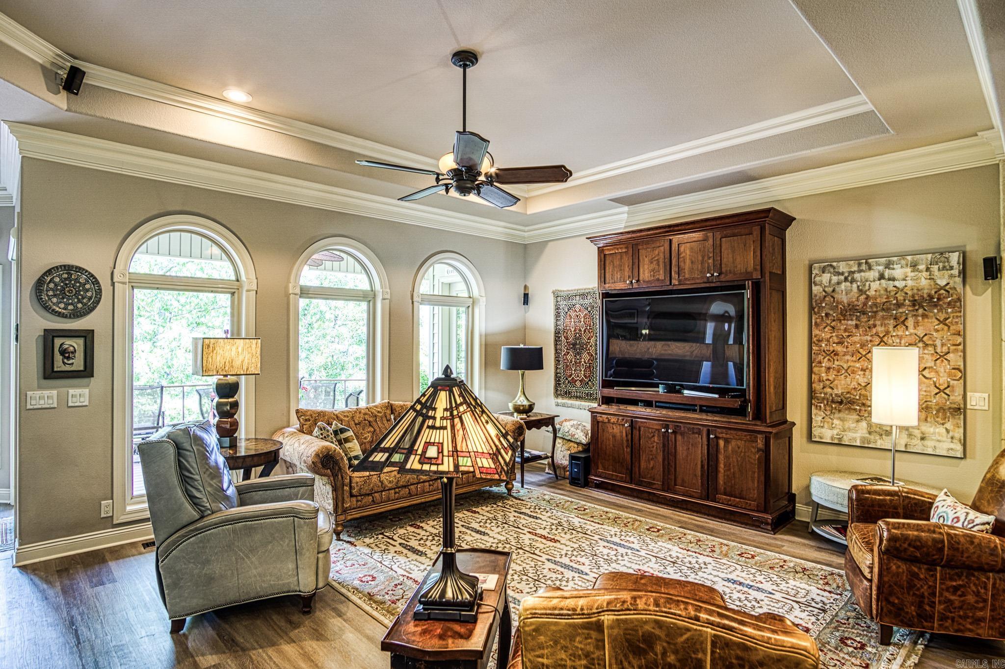 ISABELLA - Residential