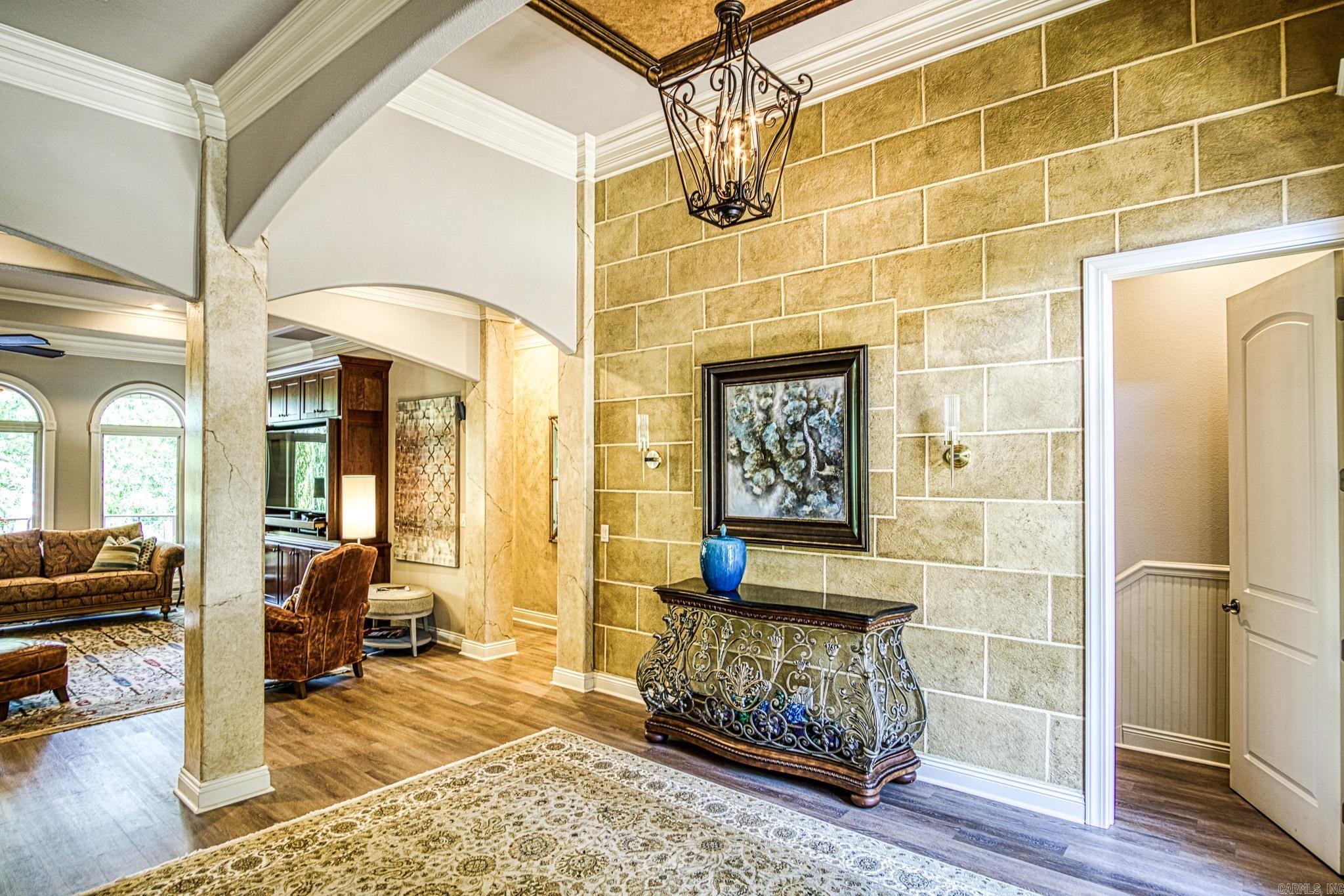 ISABELLA - Residential