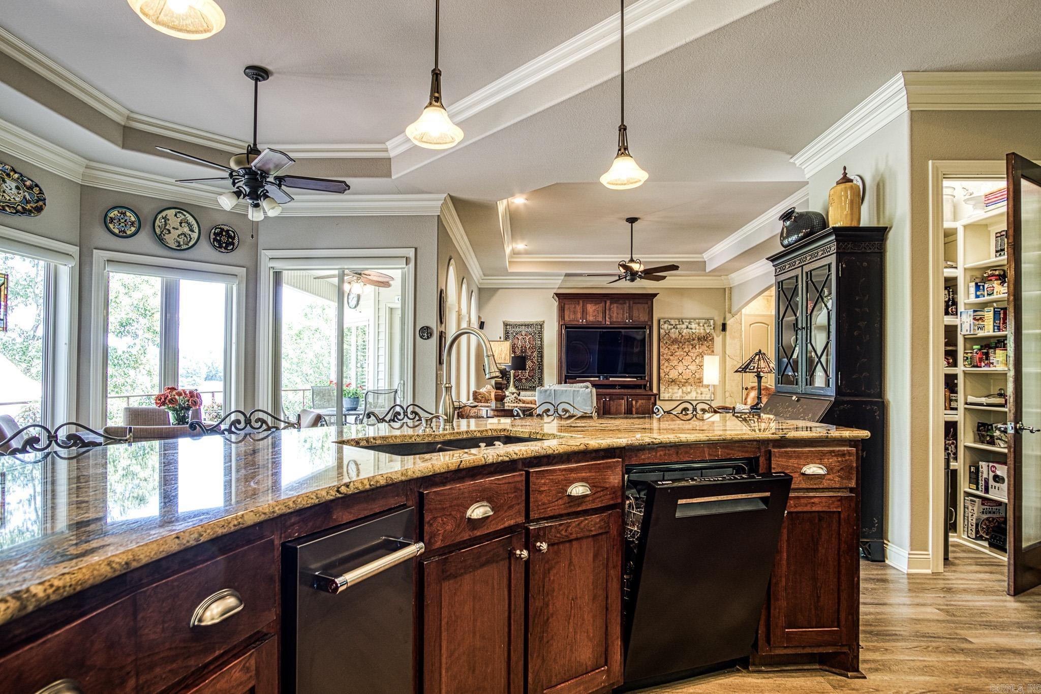 ISABELLA - Residential