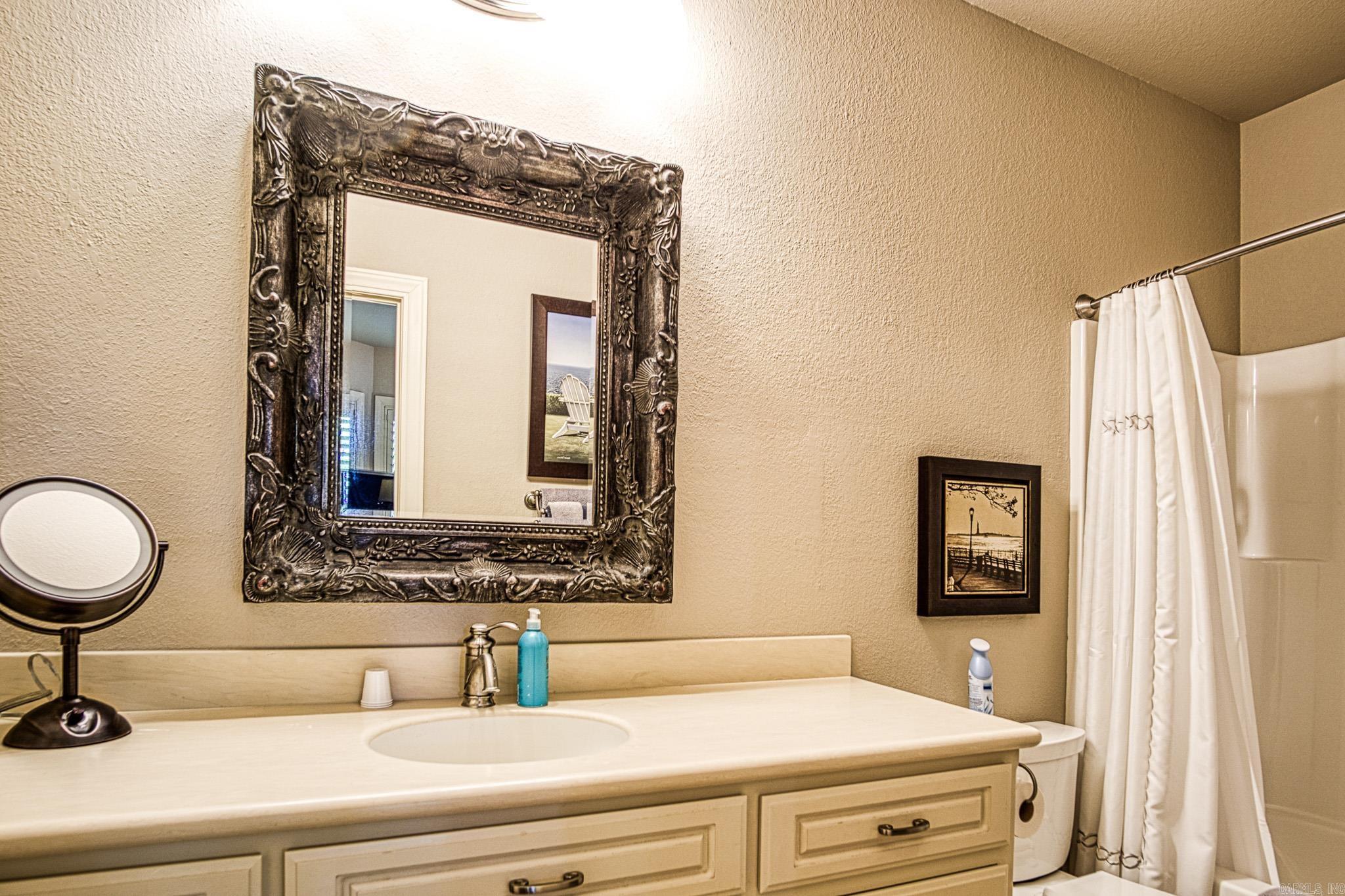 ISABELLA - Residential