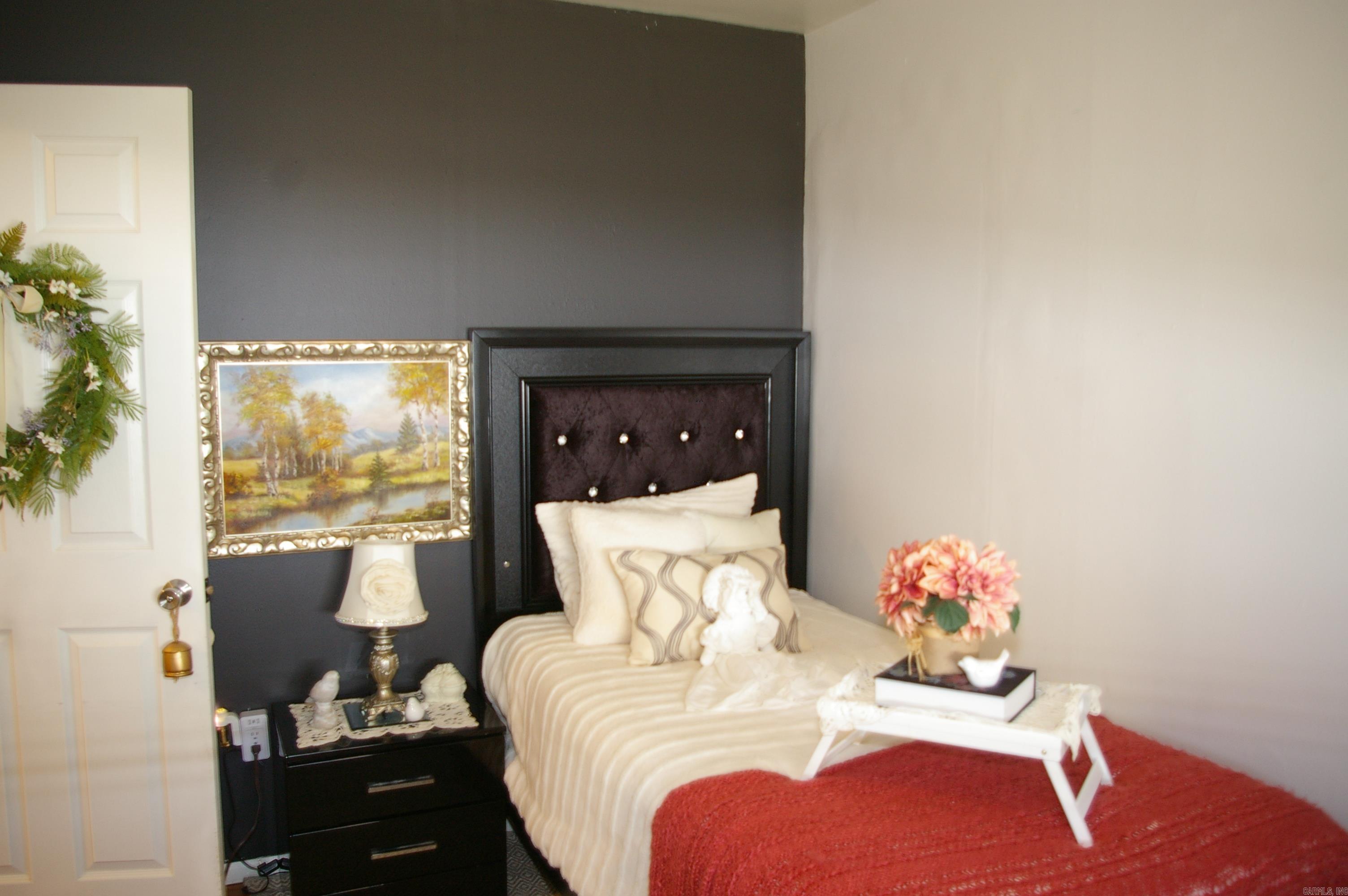 HENRYS - Residential