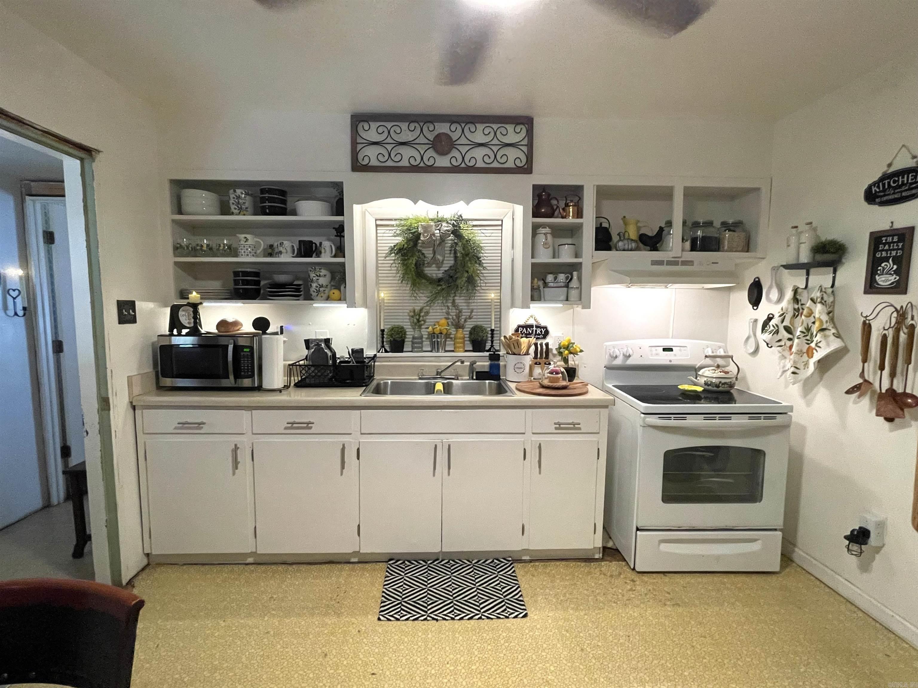 HENRYS - Residential