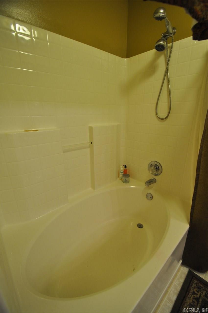 BRYANT MEADOWS - Residential