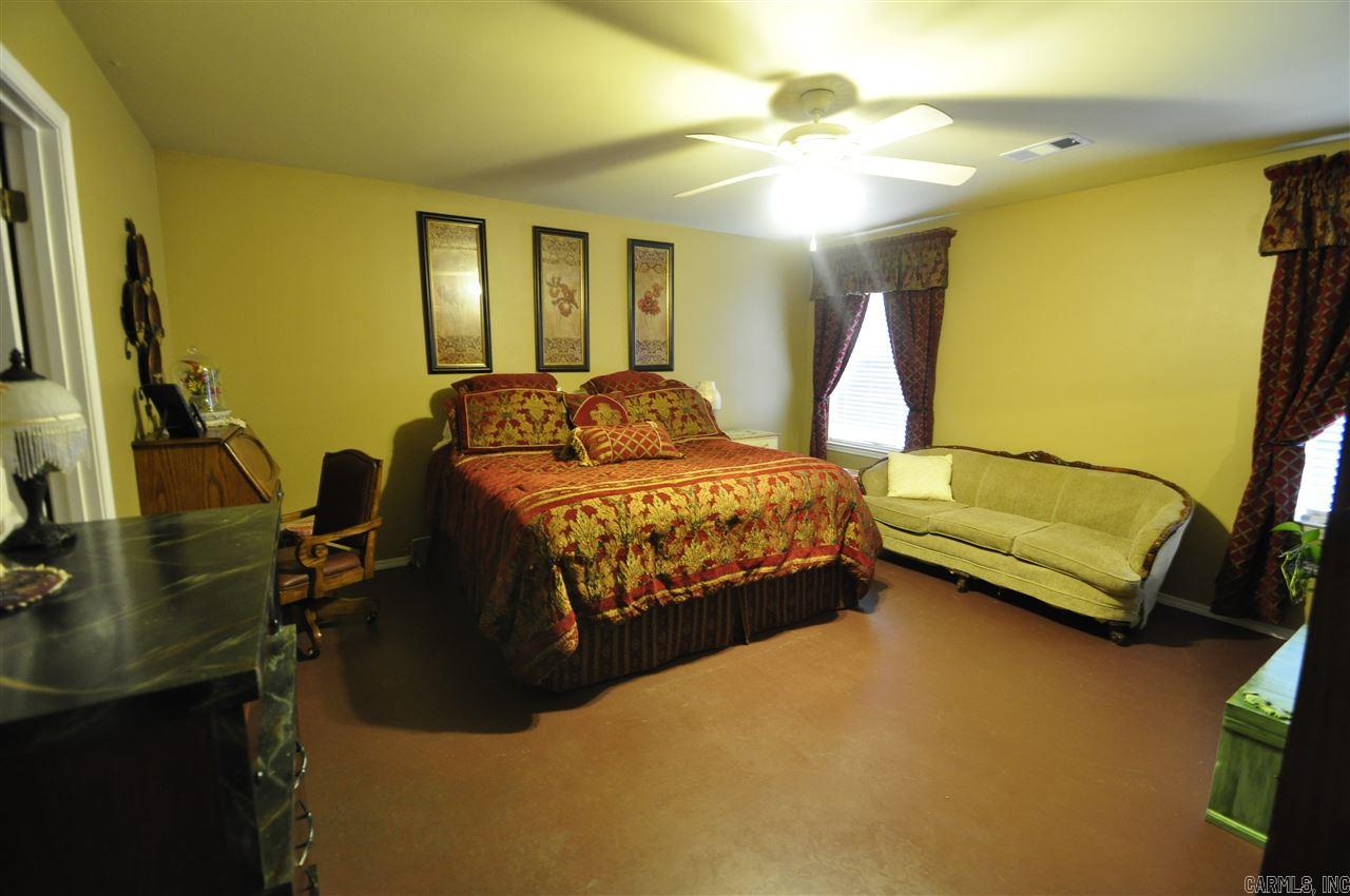 BRYANT MEADOWS - Residential