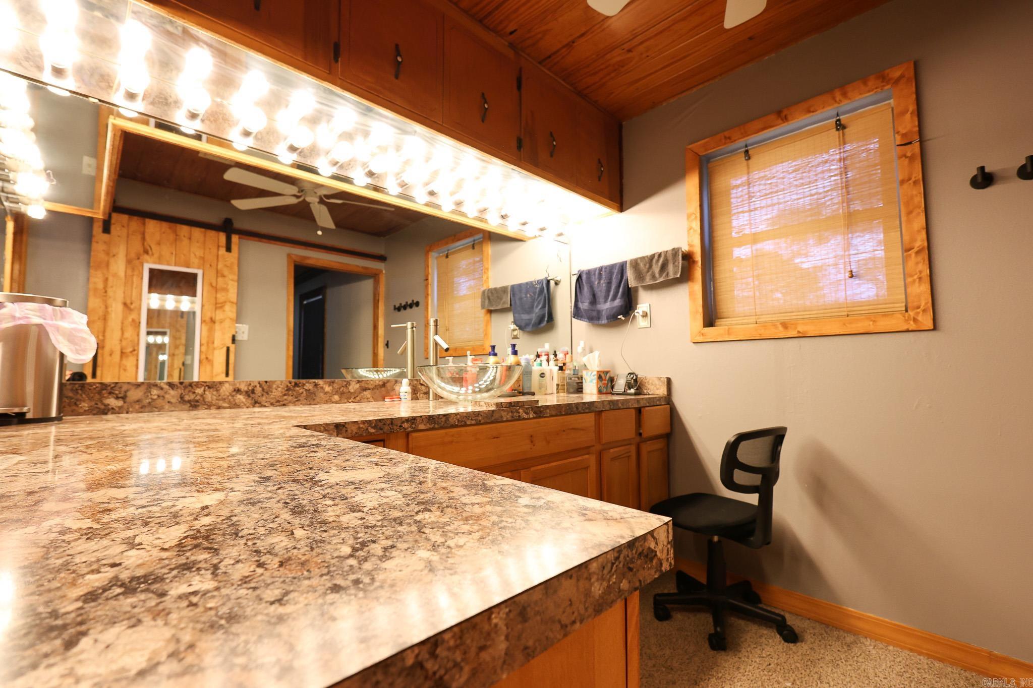 COUNTRY CLUB TERRACE - Residential