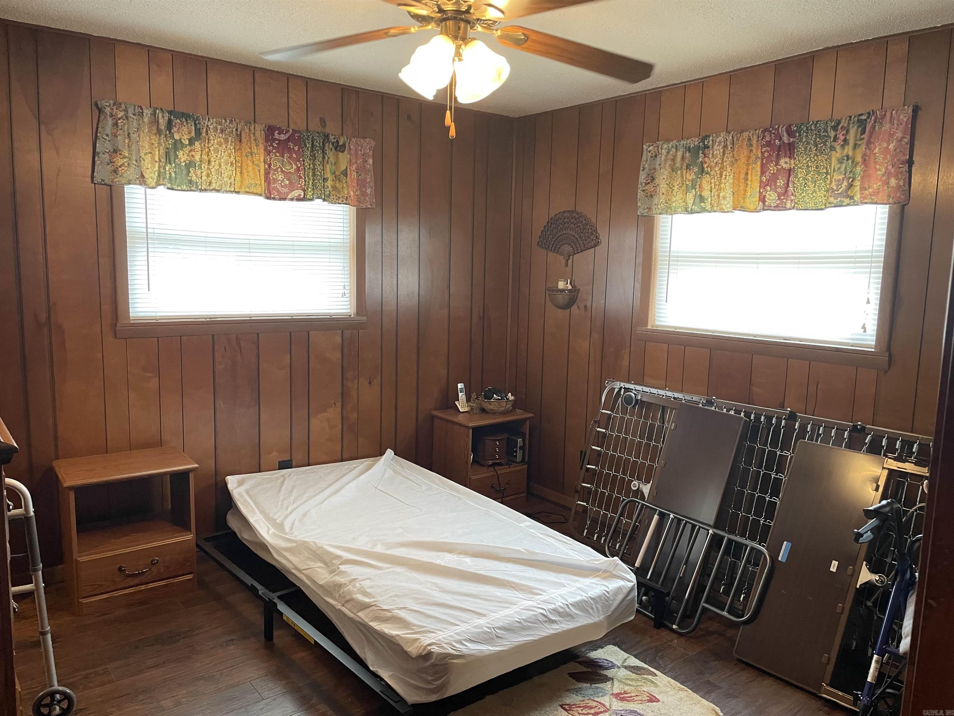 CIRCLE LAKE - Residential