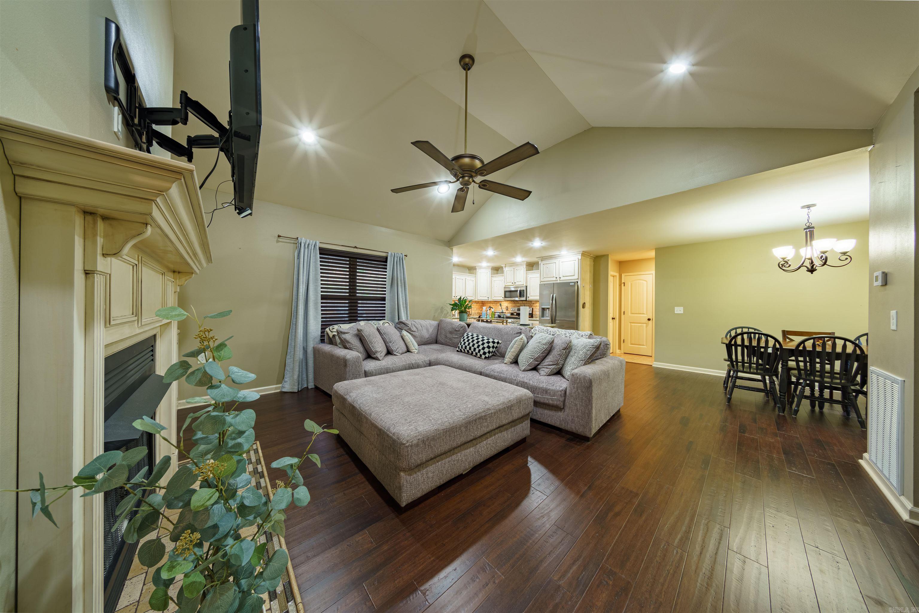 RIVERWOODS ESTATES PHASE ONE - Residential