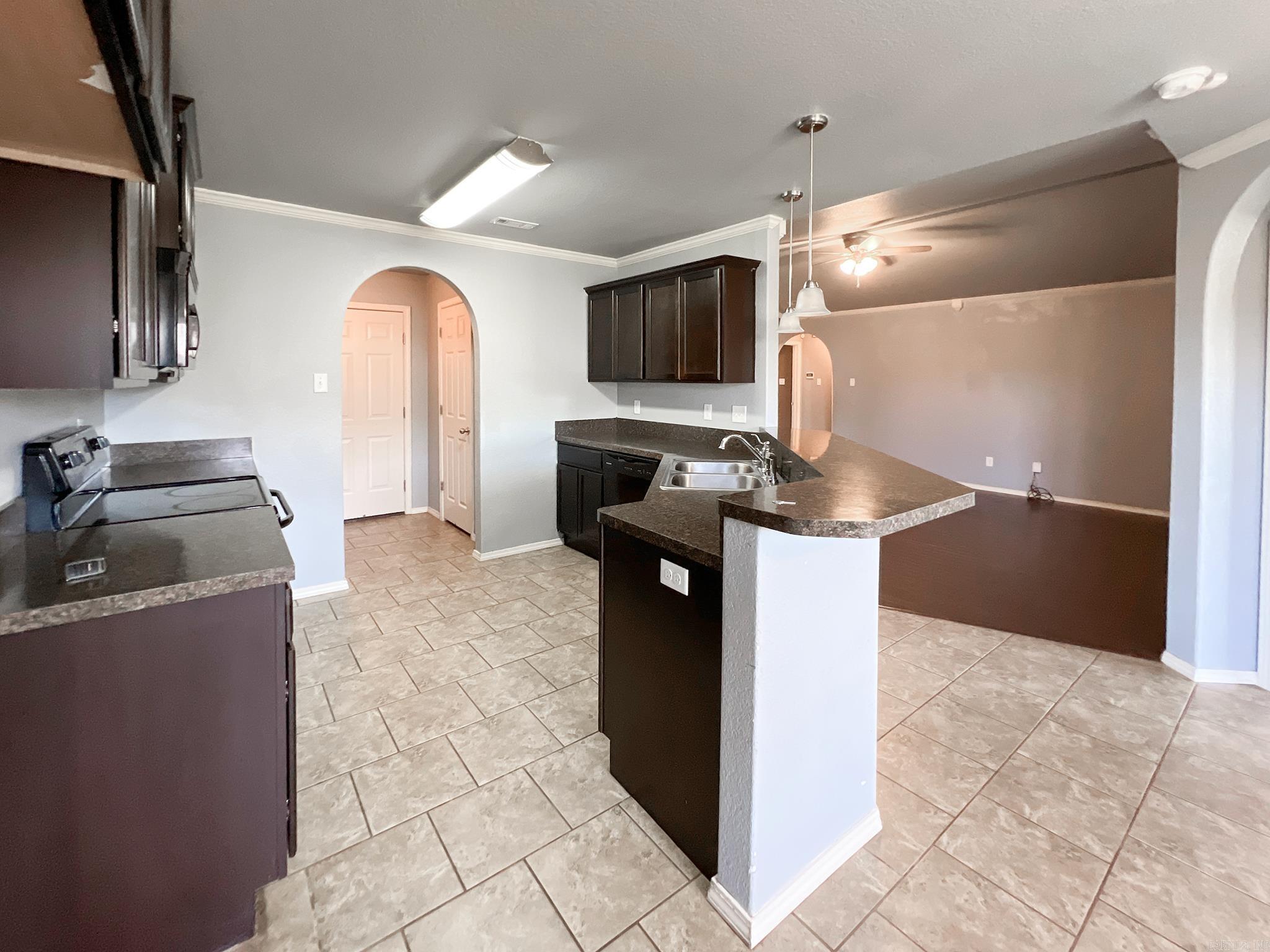 TRAMMEL ESTATES - Residential