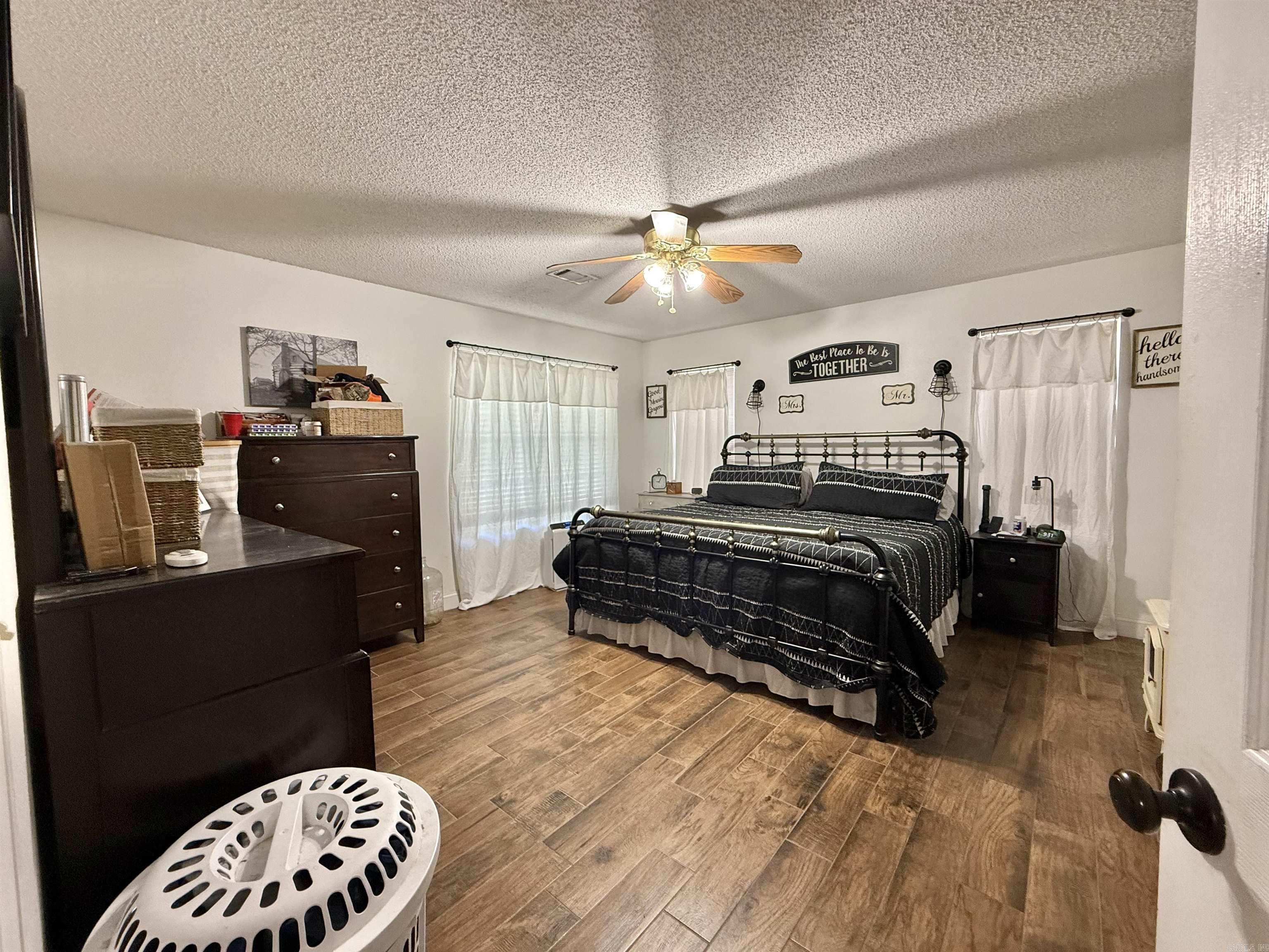 FERNDALE ESTATES - Residential