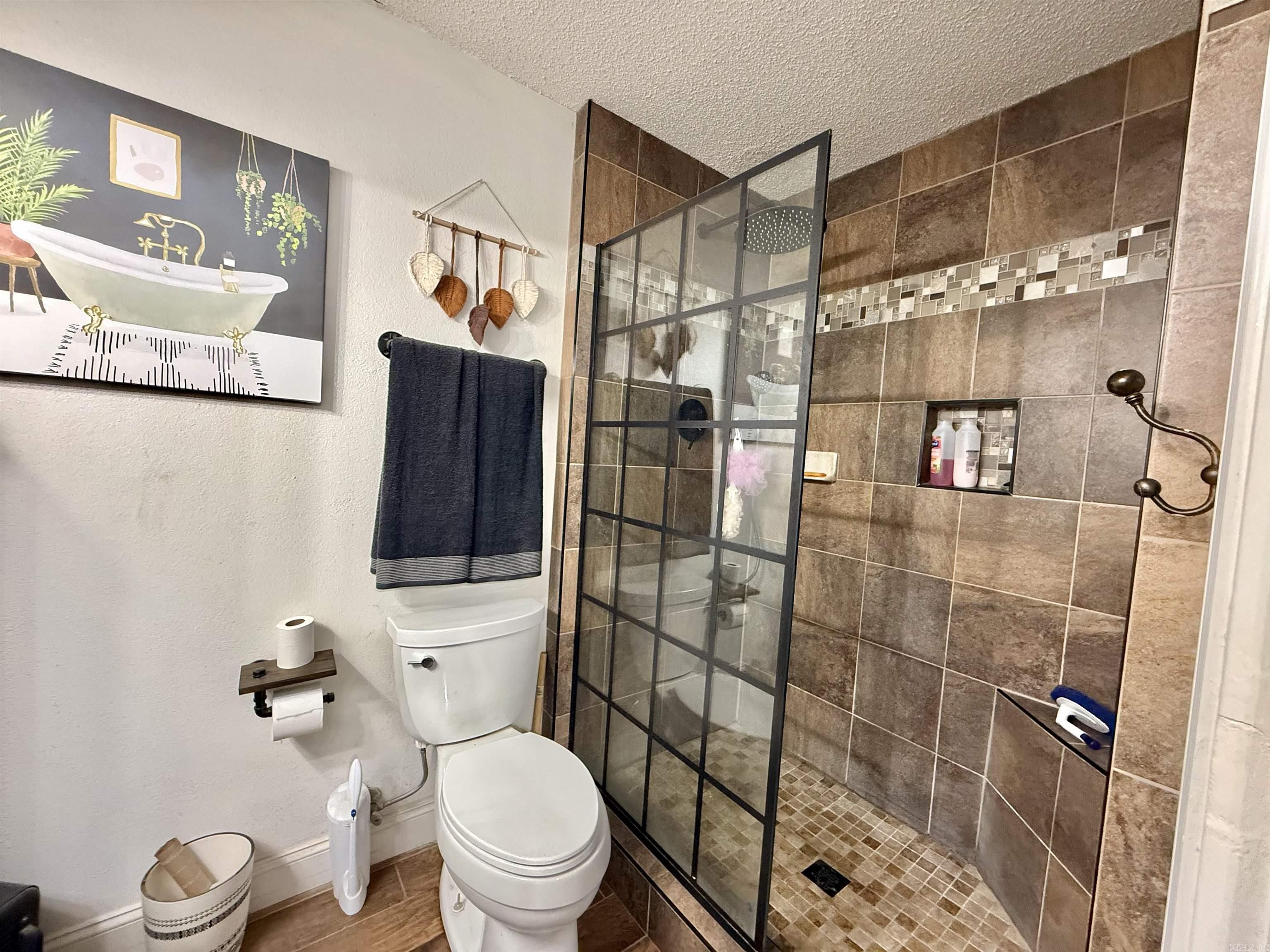 FERNDALE ESTATES - Residential