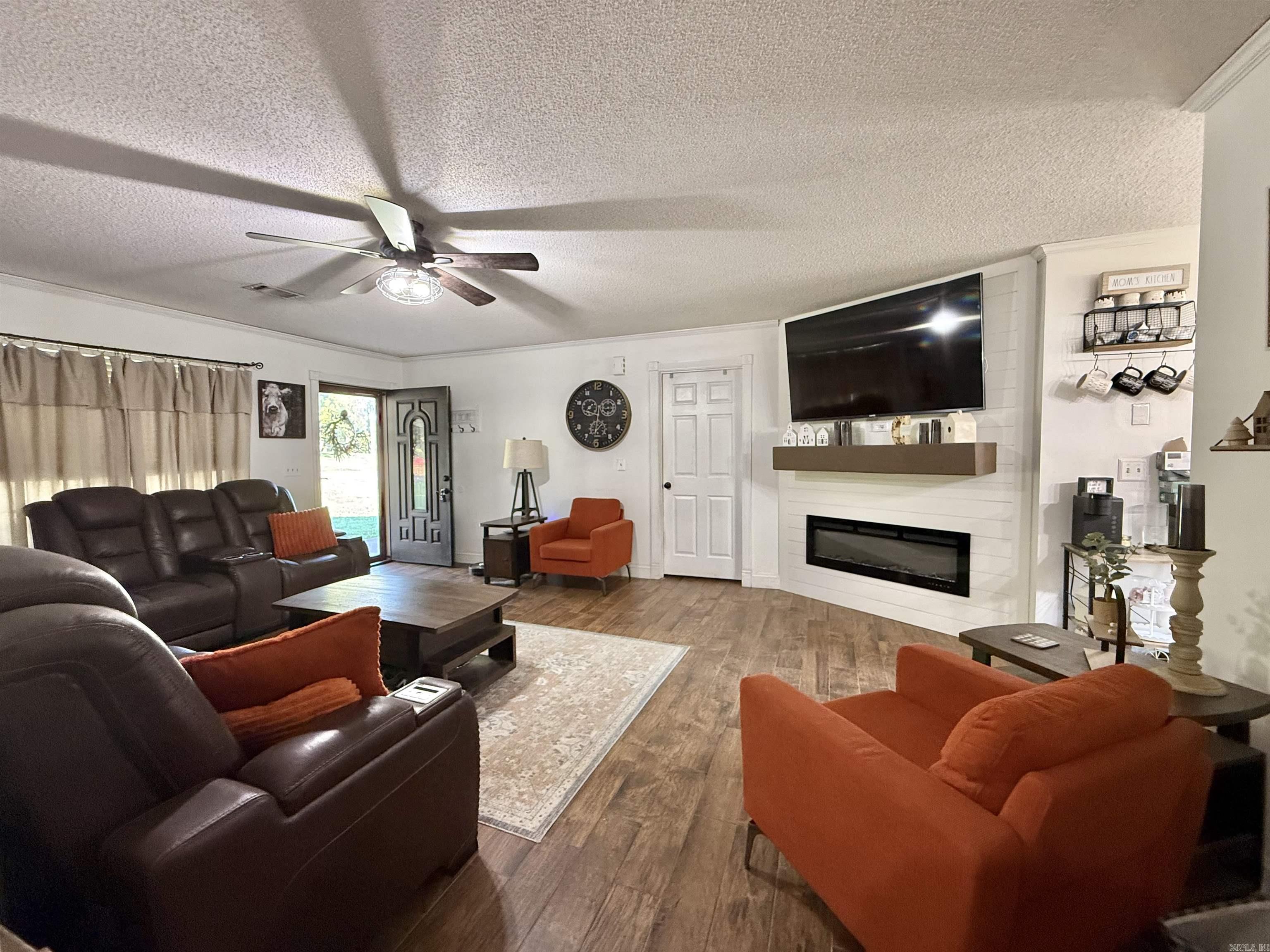 FERNDALE ESTATES - Residential