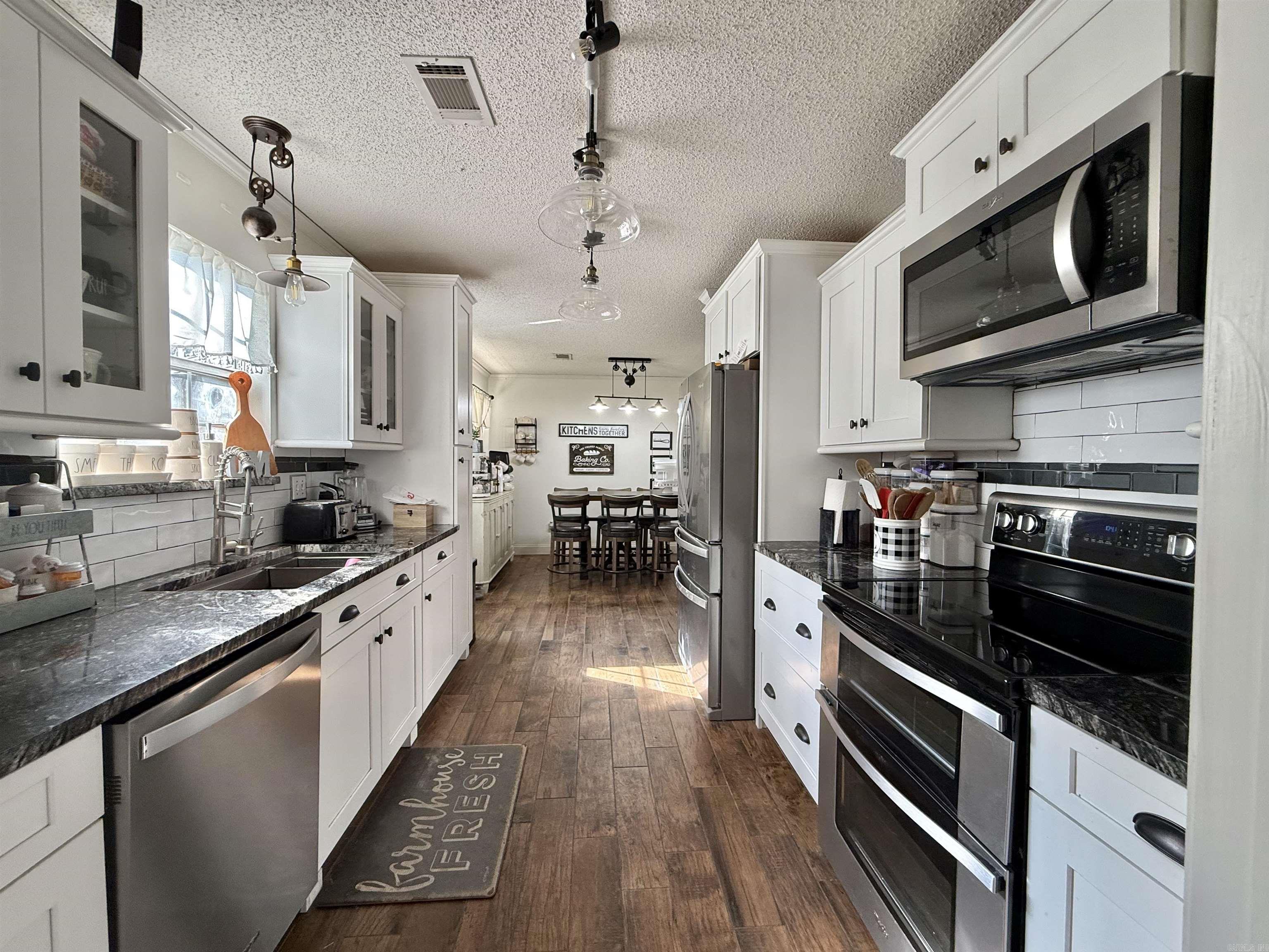 FERNDALE ESTATES - Residential