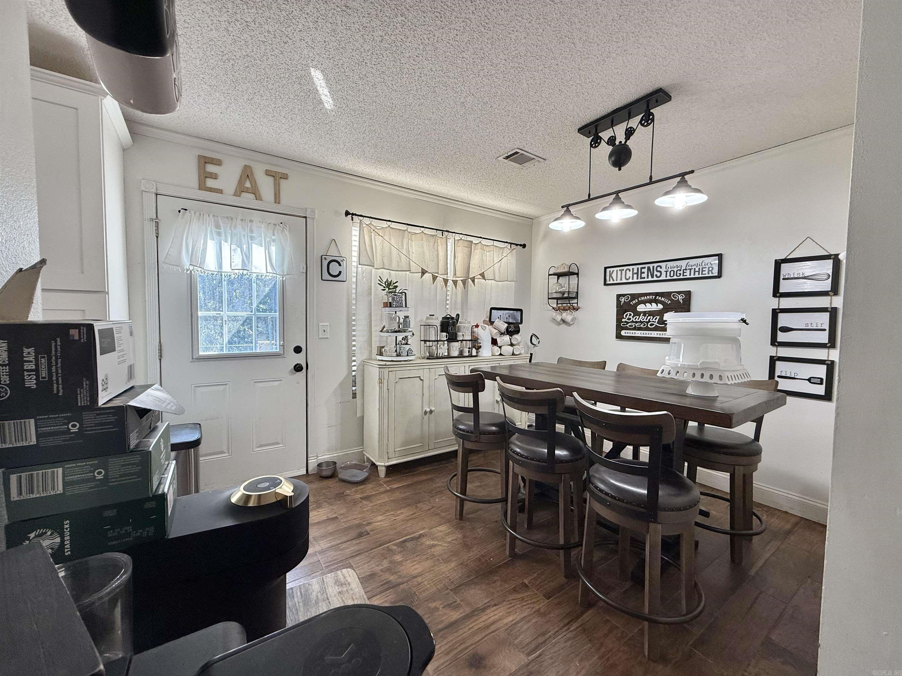 FERNDALE ESTATES - Residential