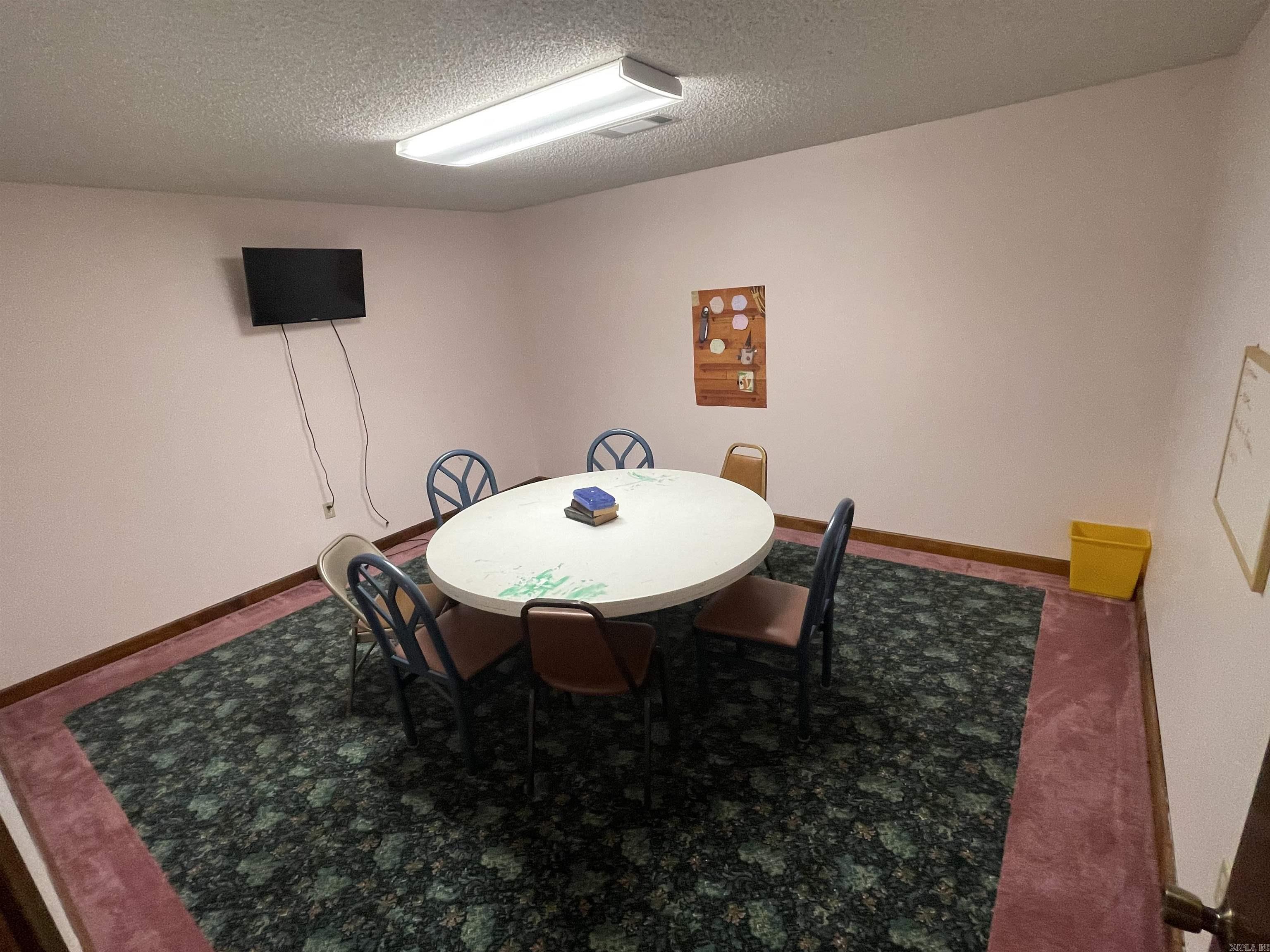 11-3S-20W - Commercial Sale