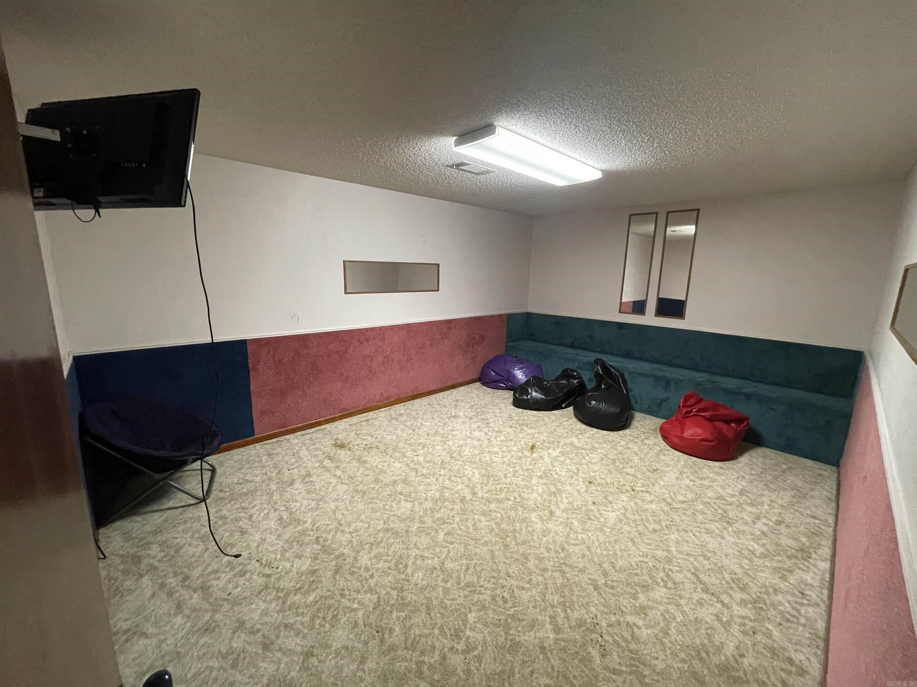 11-3S-20W - Commercial Sale