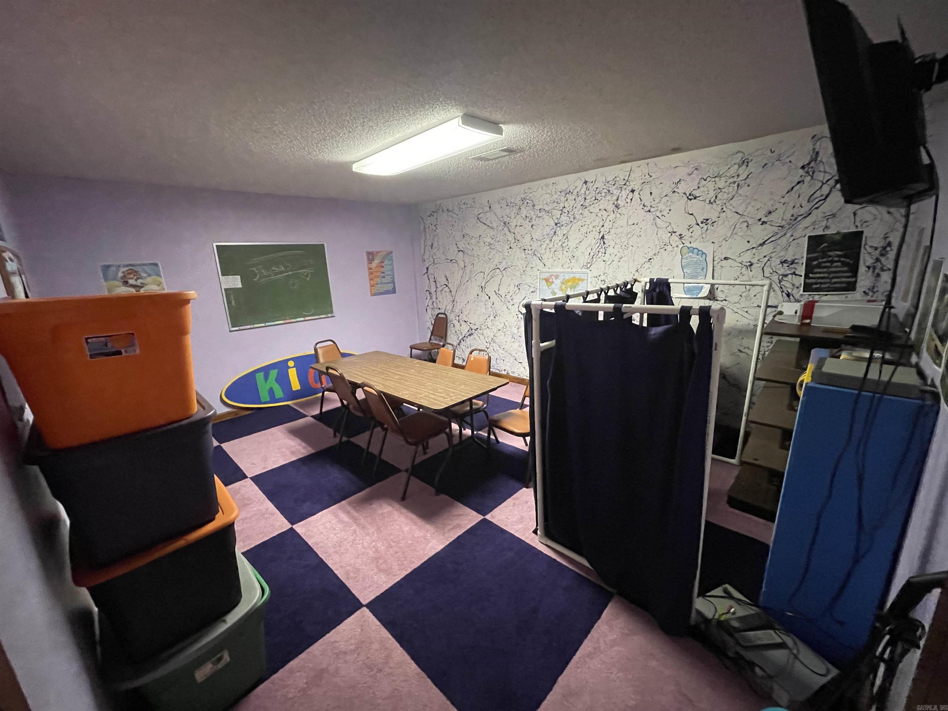 11-3S-20W - Commercial Sale