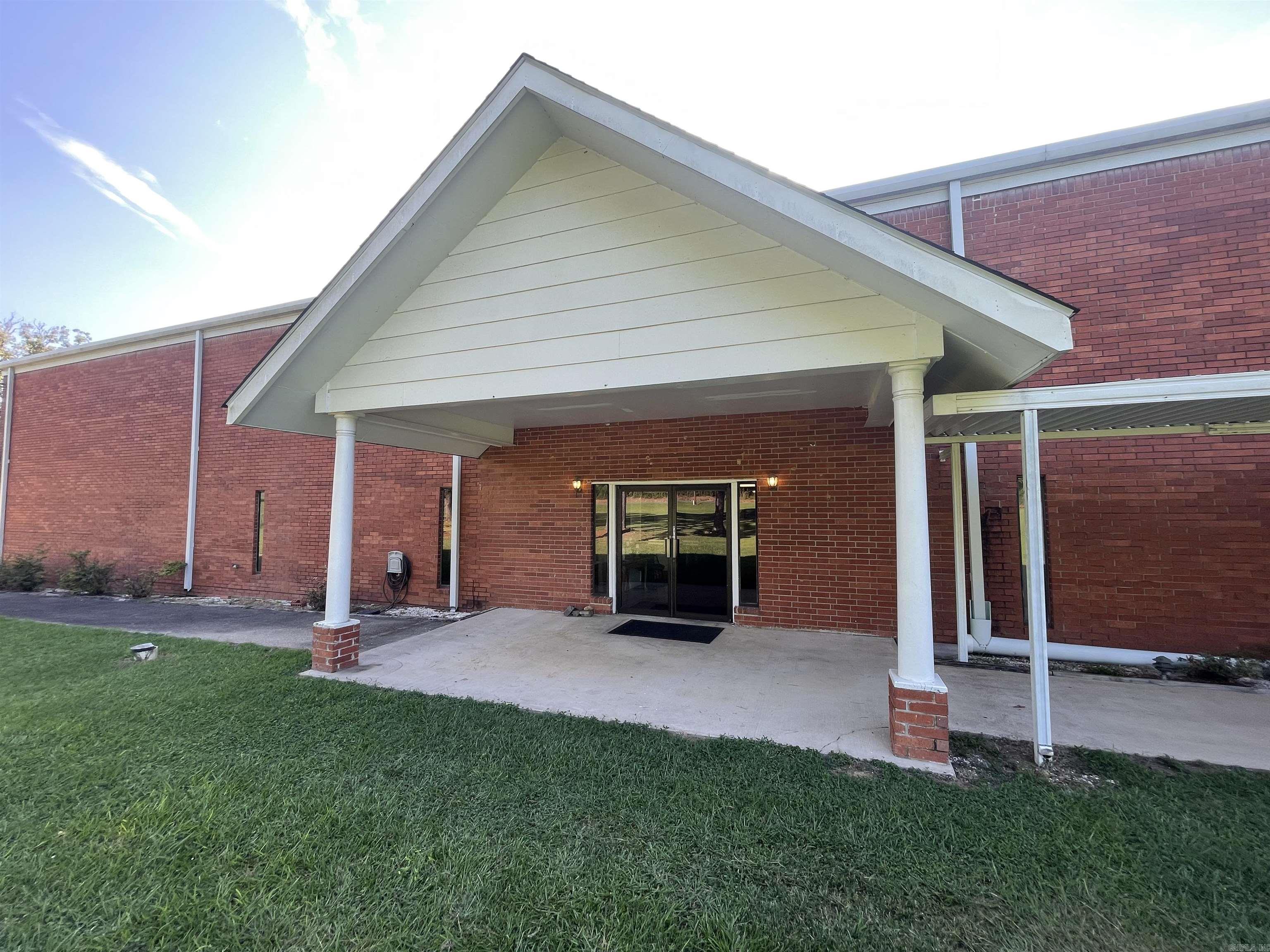 11-3S-20W - Commercial Sale