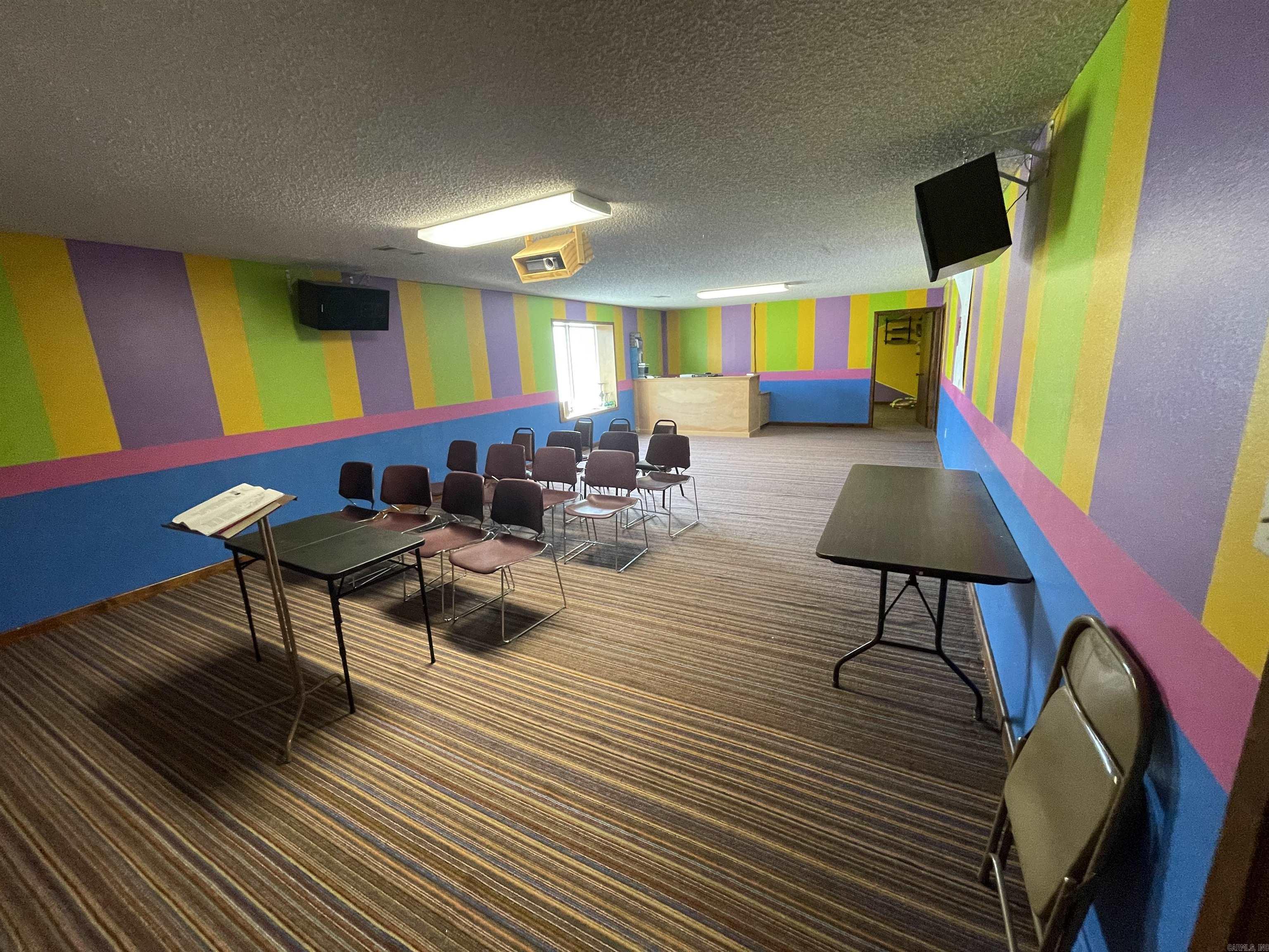 11-3S-20W - Commercial Sale