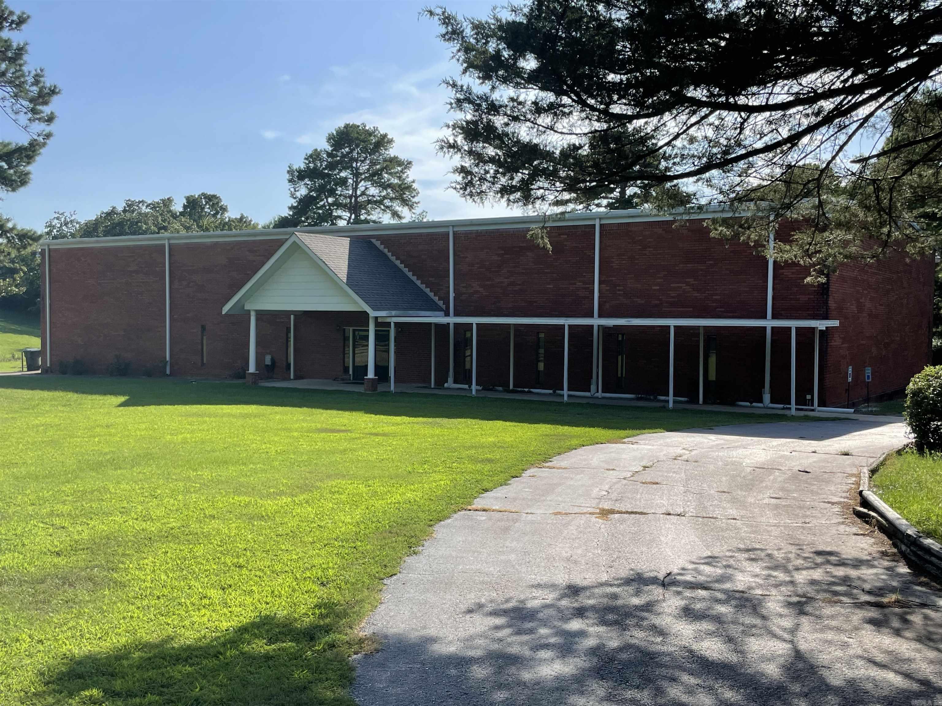 11-3S-20W - Commercial Sale