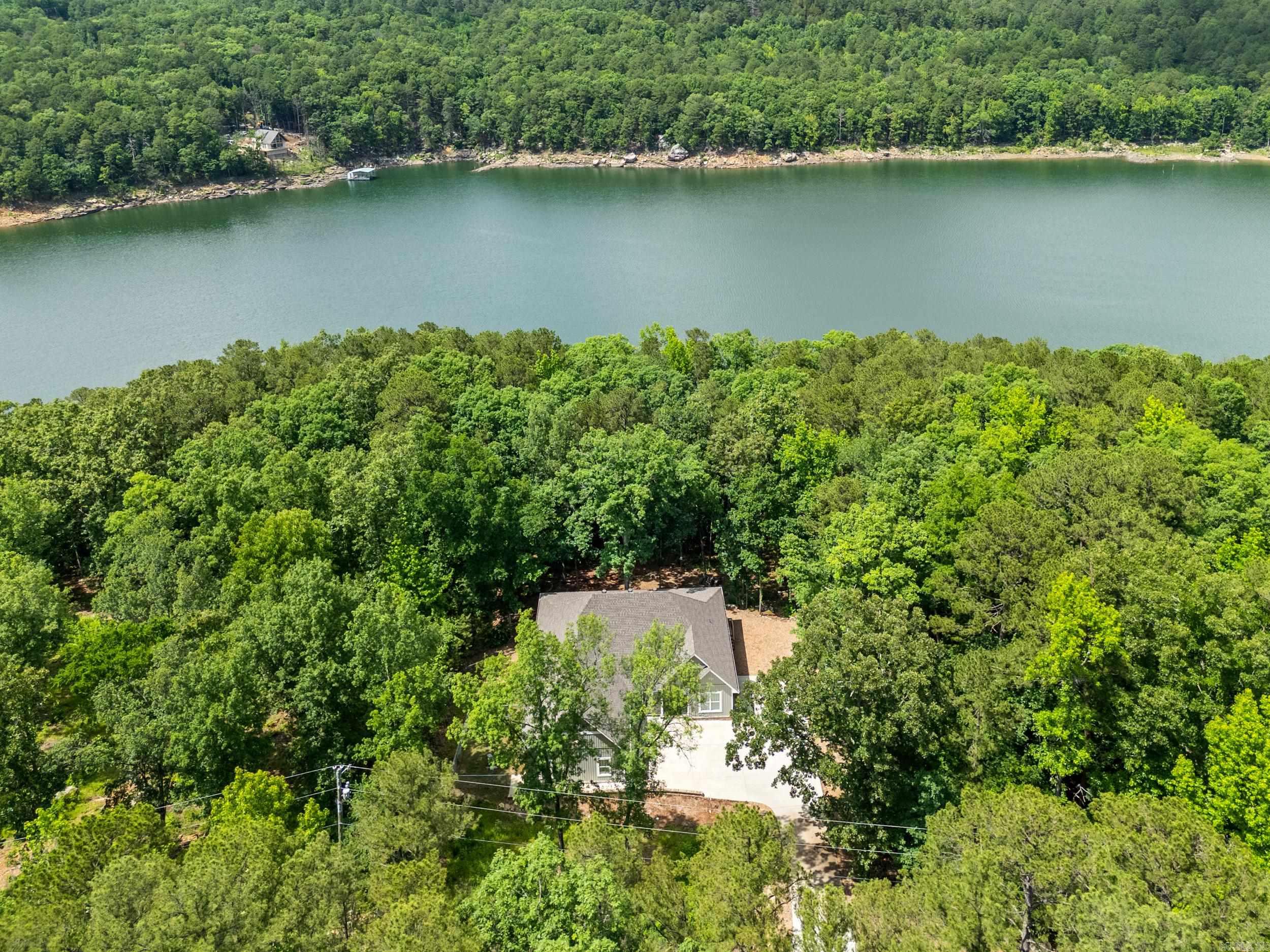 MYSTIC ISLE - Residential