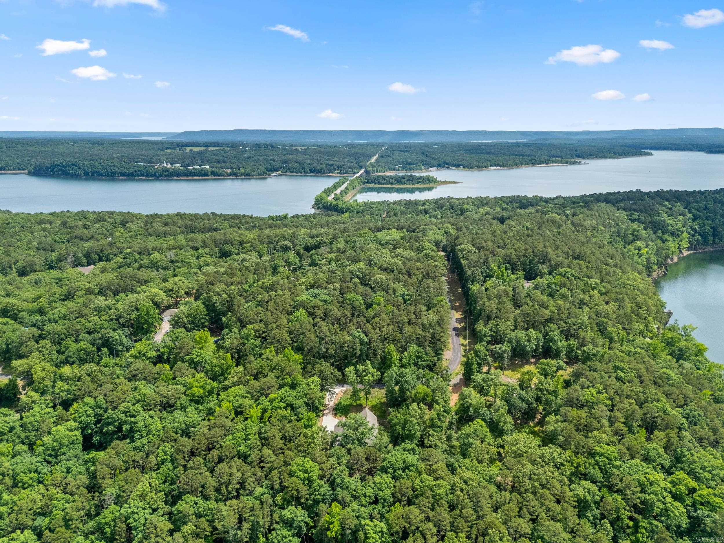 MYSTIC ISLE - Residential