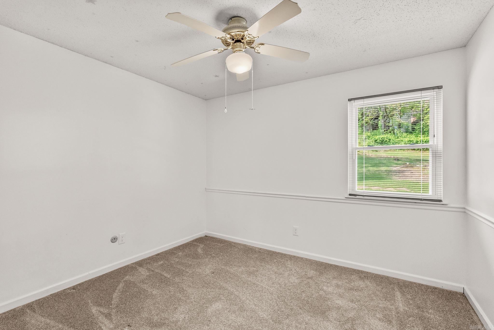 PLEASANT FOREST - Residential