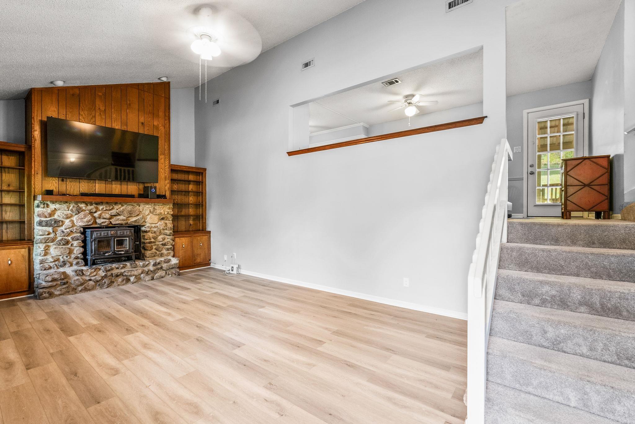 PLEASANT FOREST - Residential