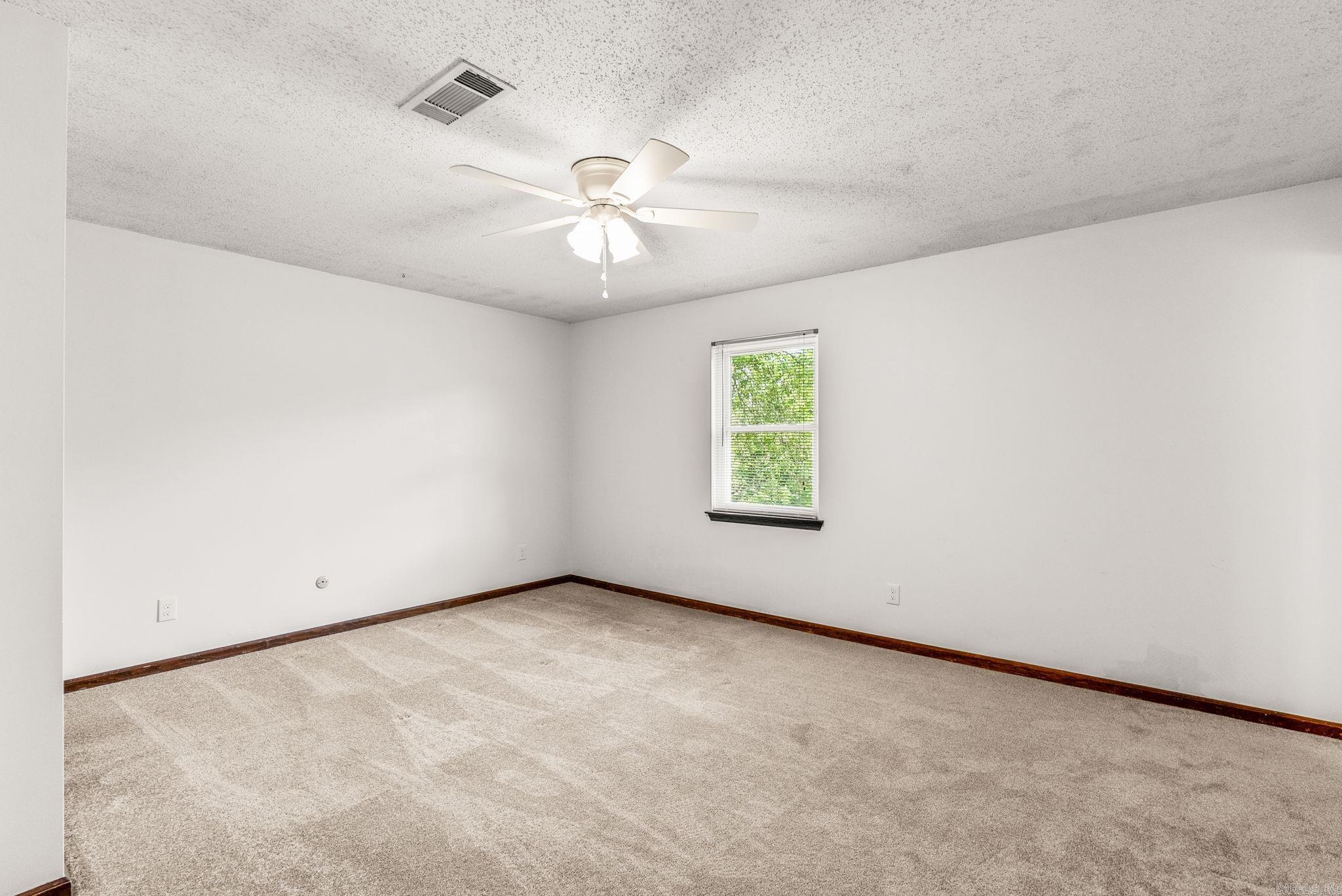 PLEASANT FOREST - Residential