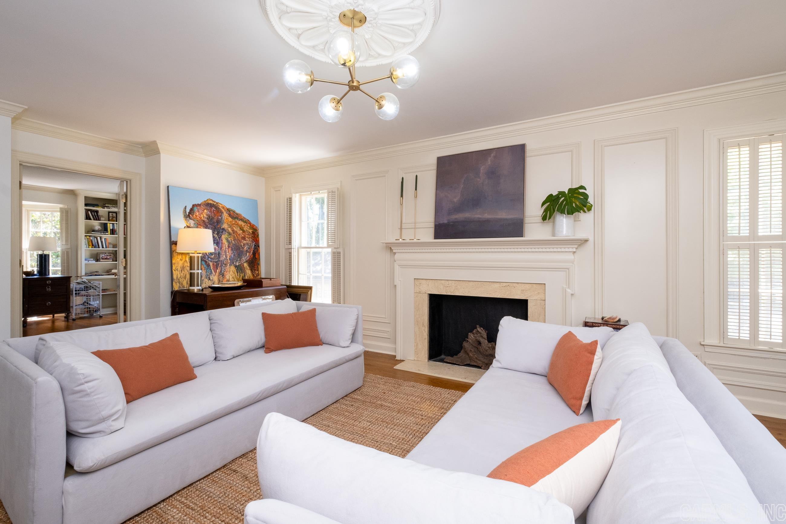 BROADVIEW TERRACE - Residential