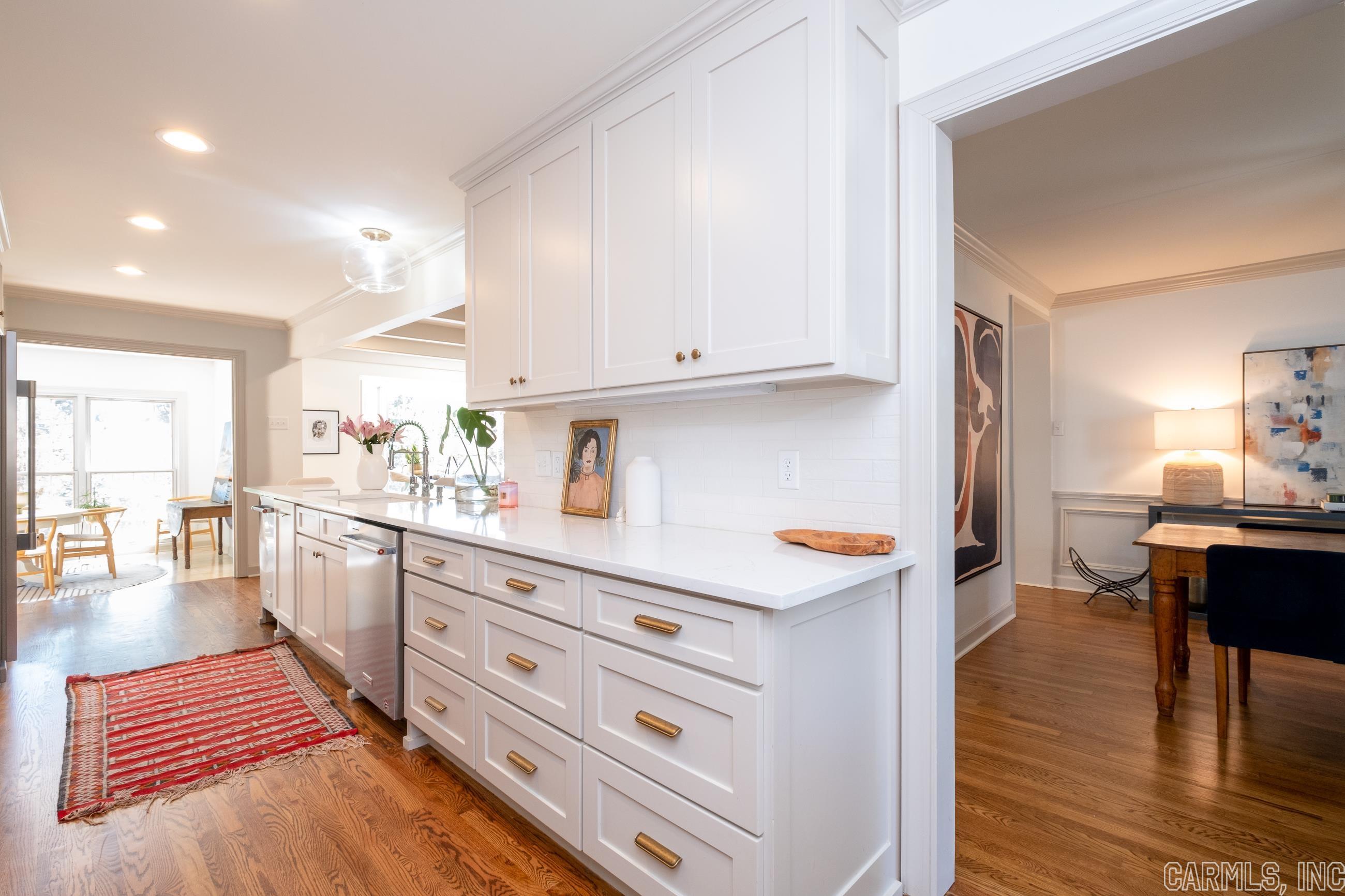 BROADVIEW TERRACE - Residential