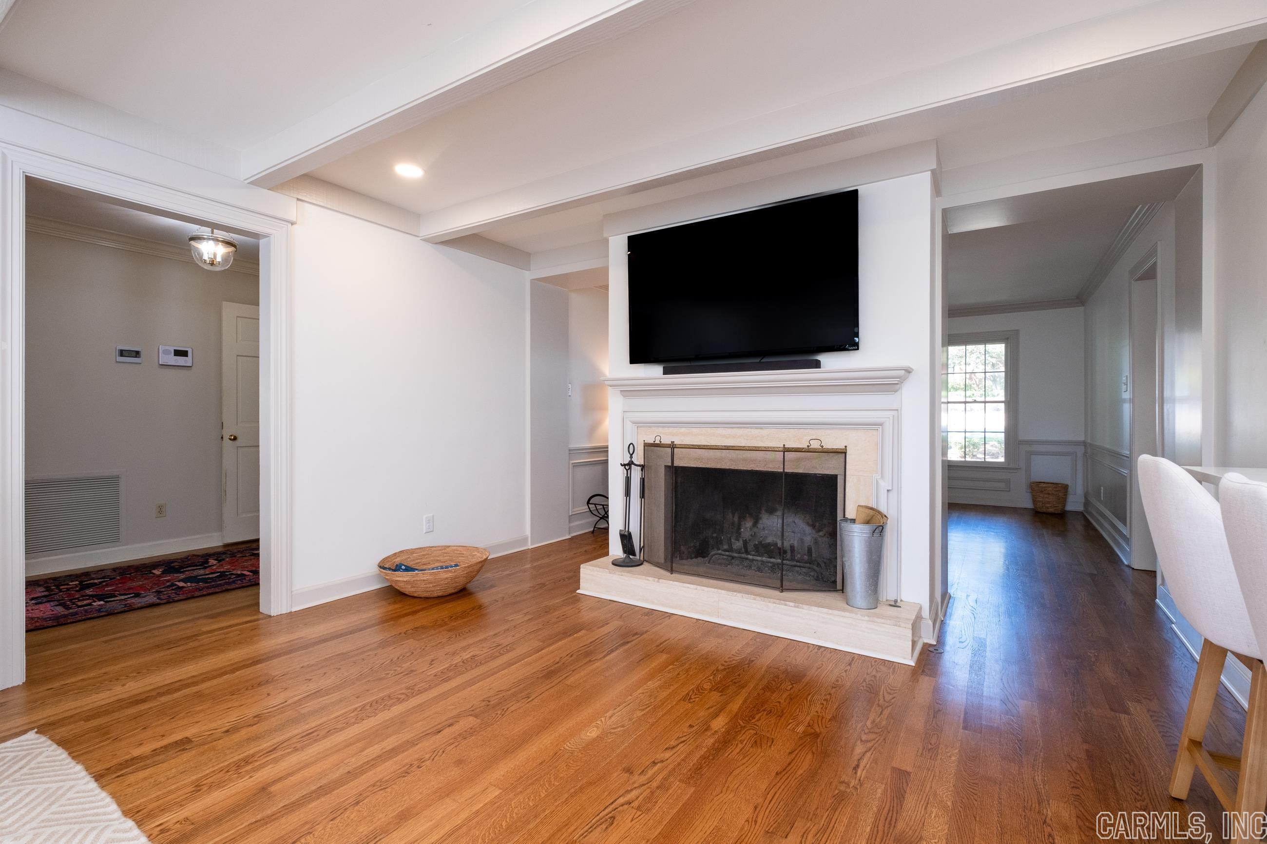 BROADVIEW TERRACE - Residential