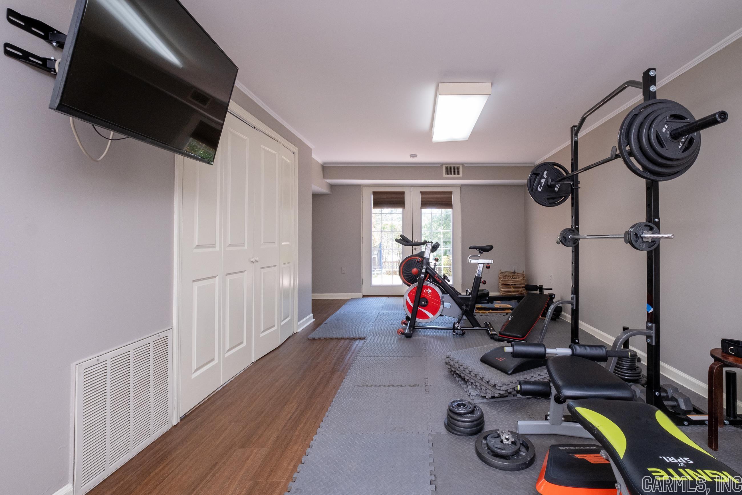 BROADVIEW TERRACE - Residential