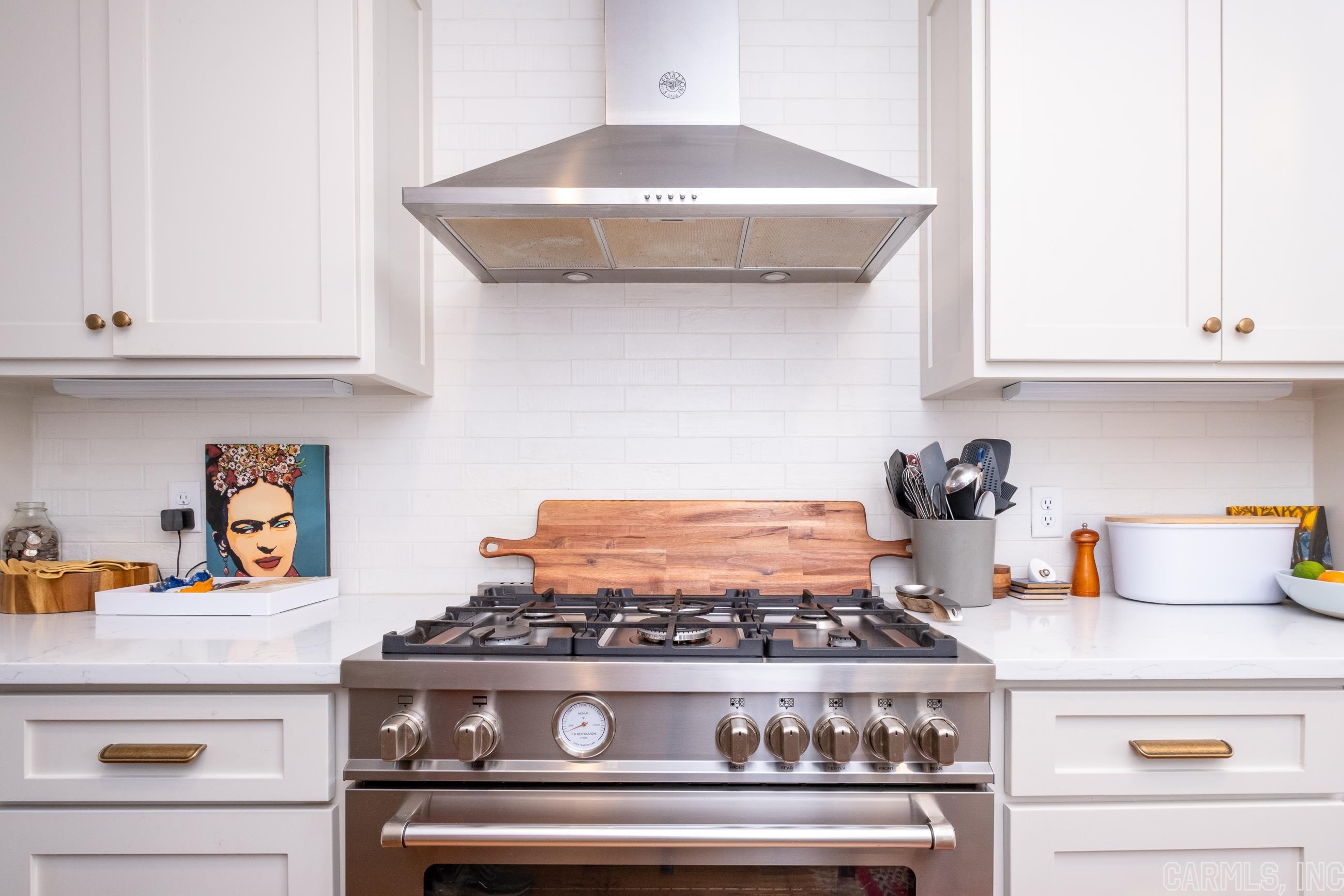 BROADVIEW TERRACE - Residential